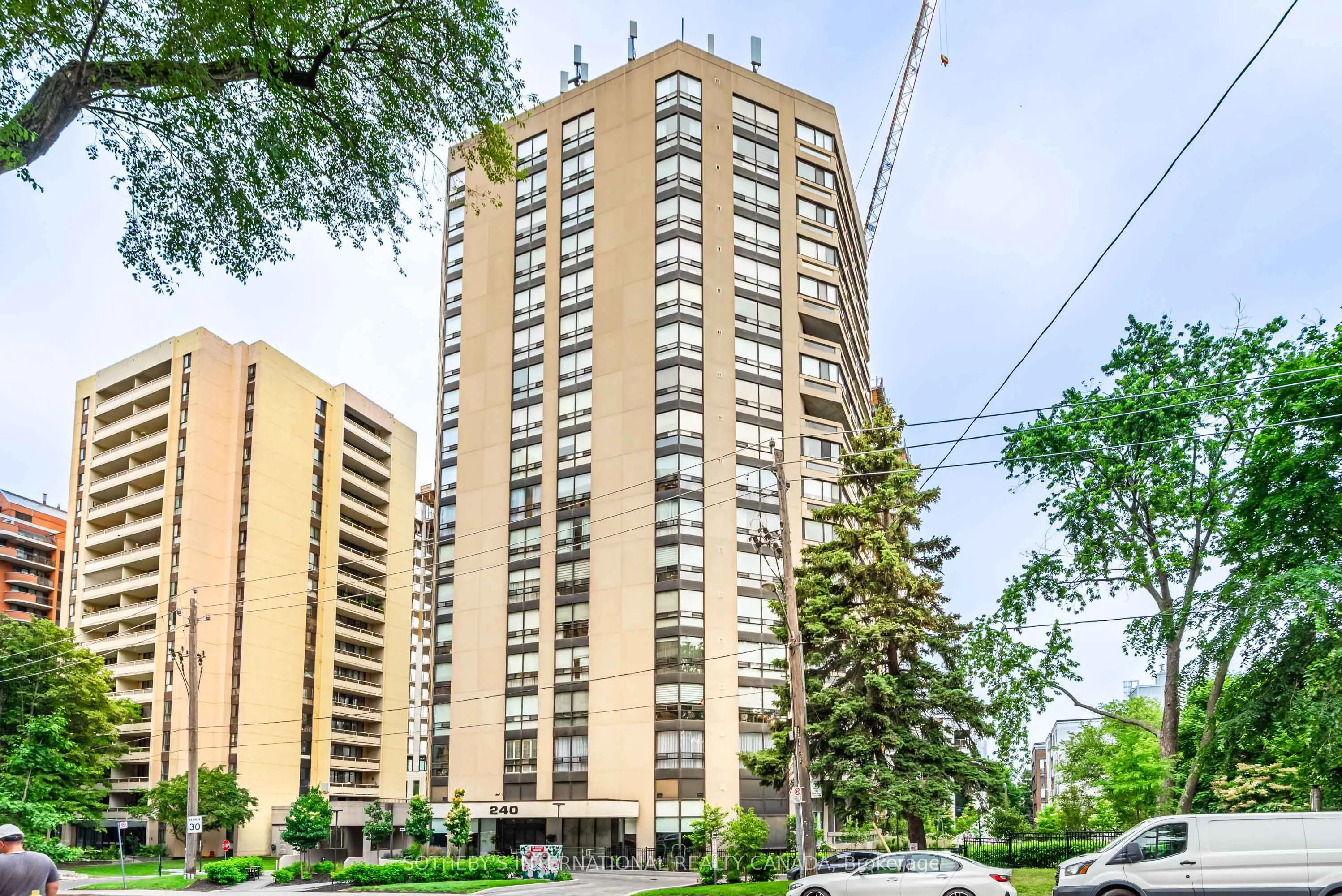 240 Heath Street W, #1403