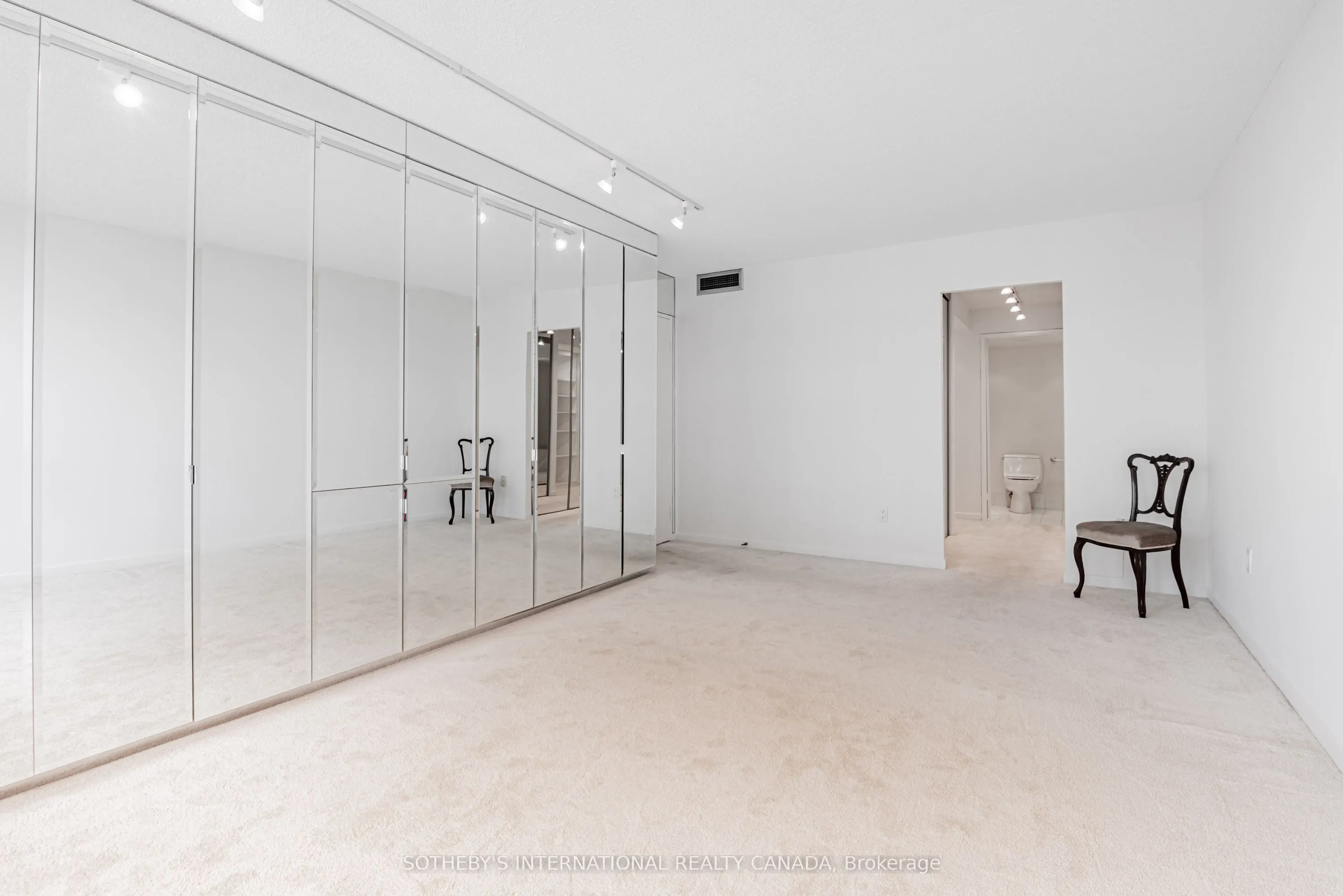 240 Heath Street W, #1403