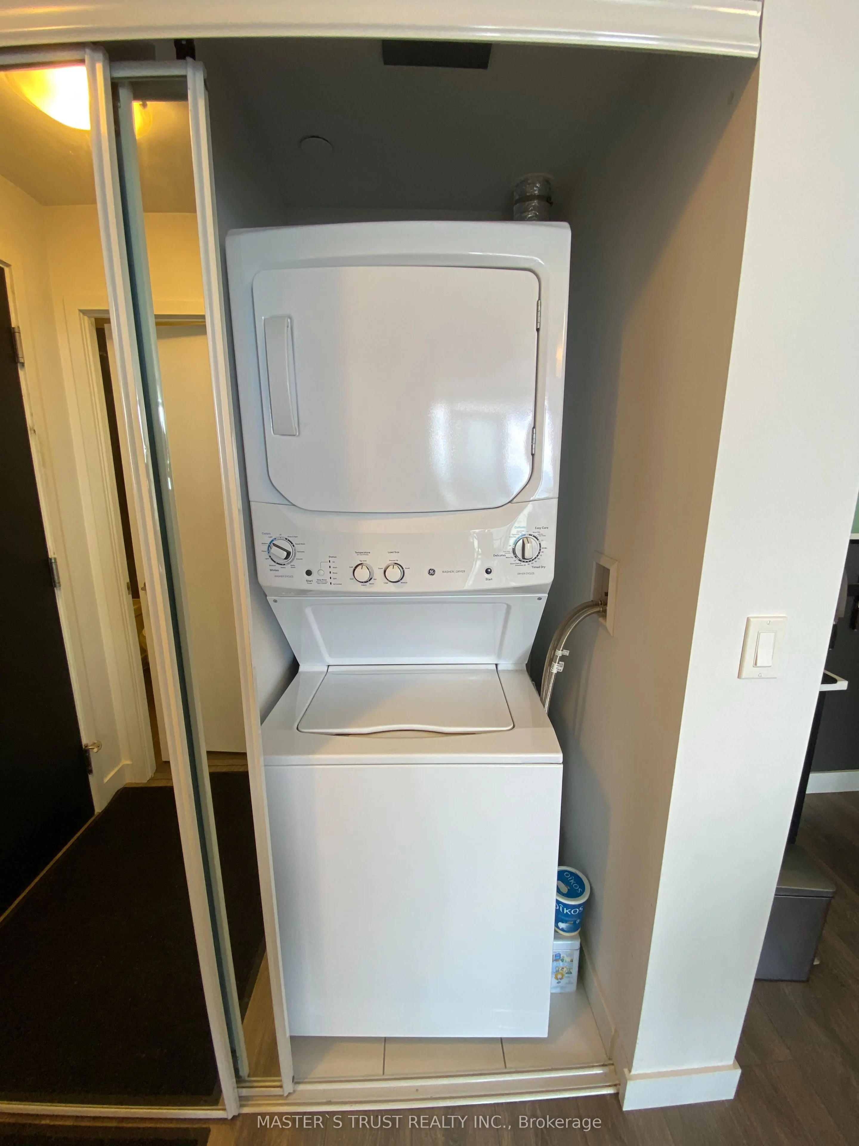 8 Eglinton Avenue E, #5007