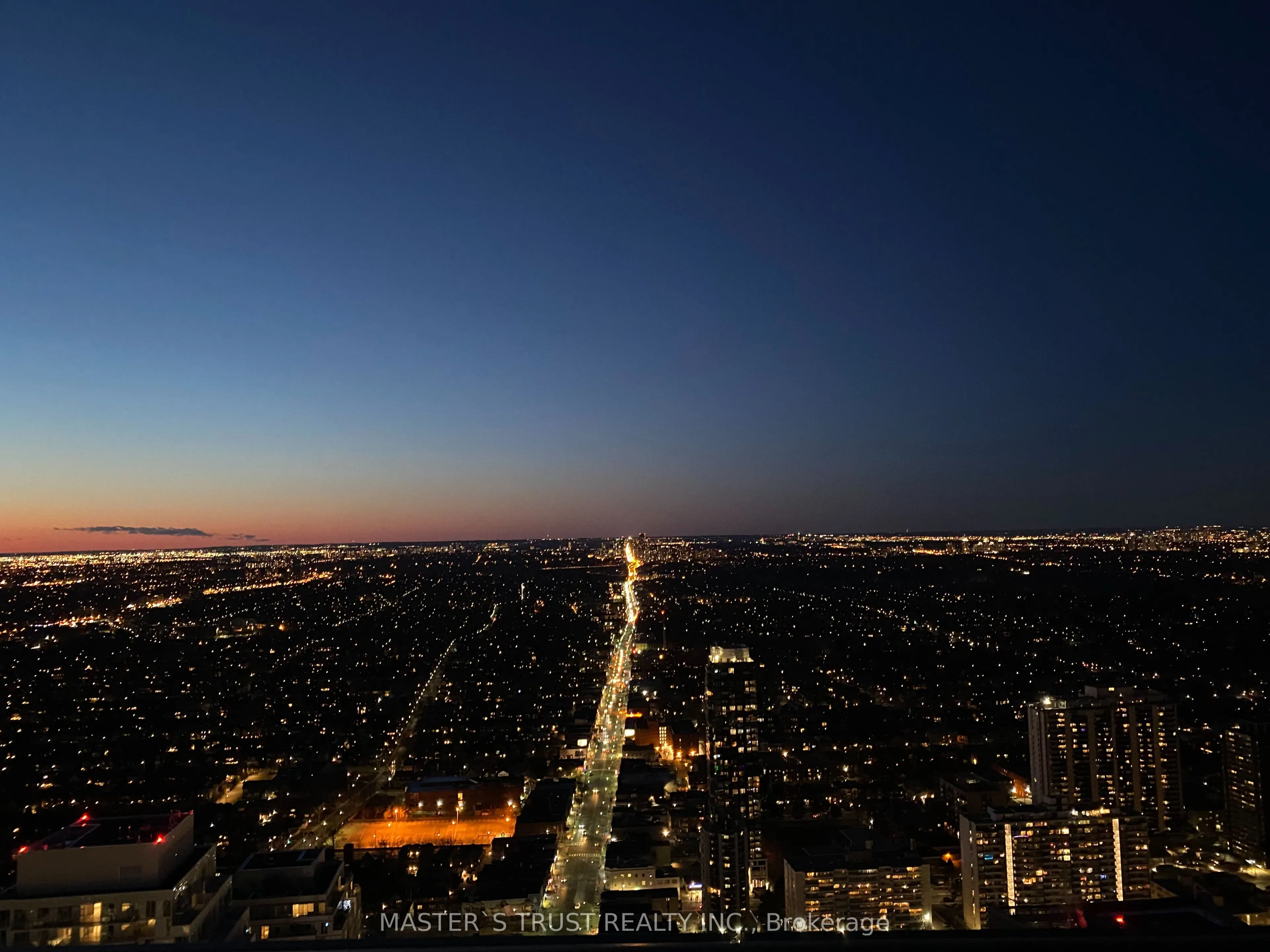 8 Eglinton Avenue E, #5007