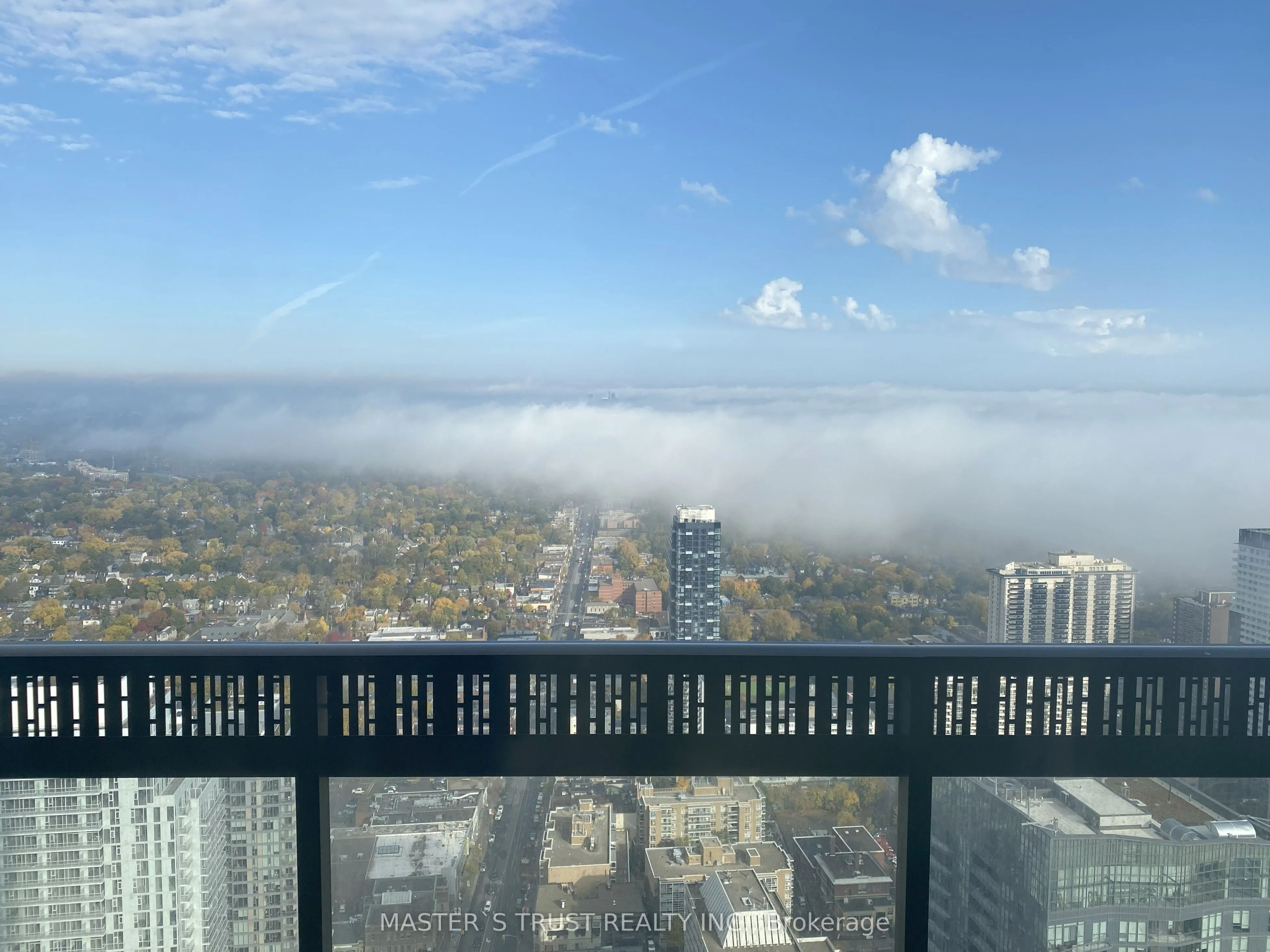 8 Eglinton Avenue E, #5007