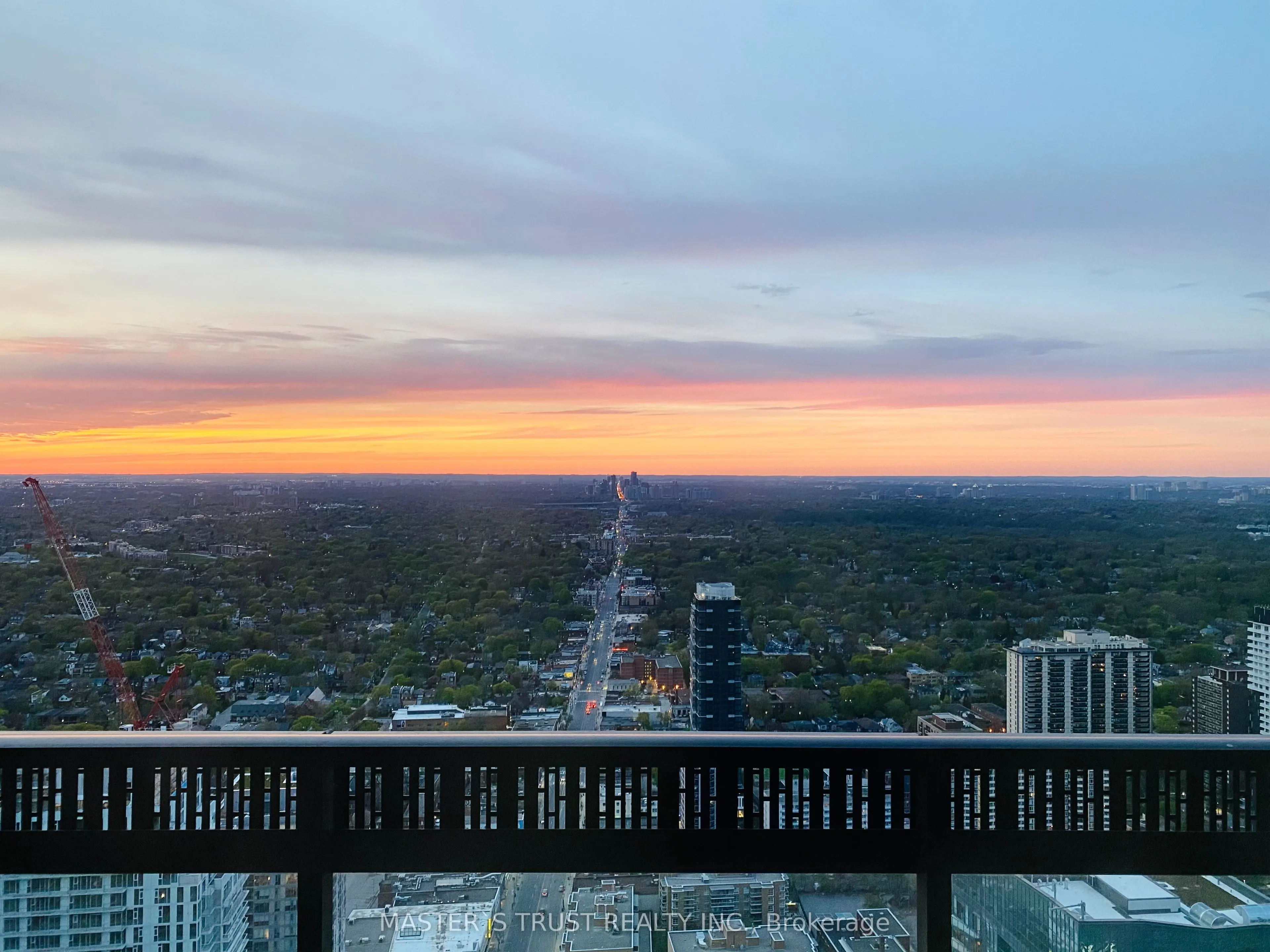 8 Eglinton Avenue E, #5007