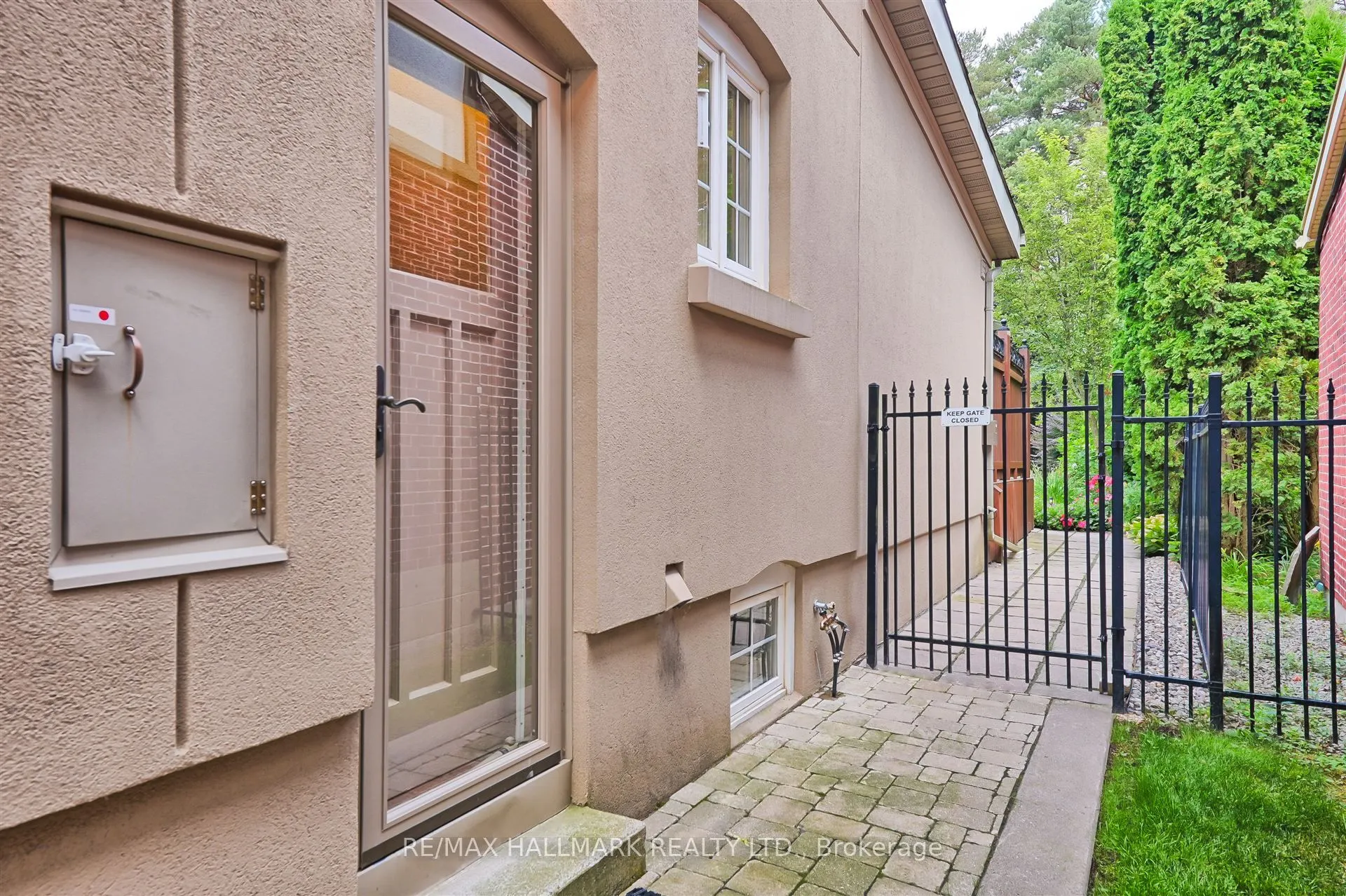 4 Rykert Crescent