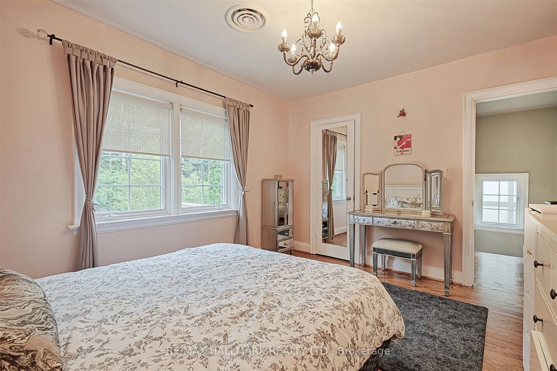 4 Rykert Crescent