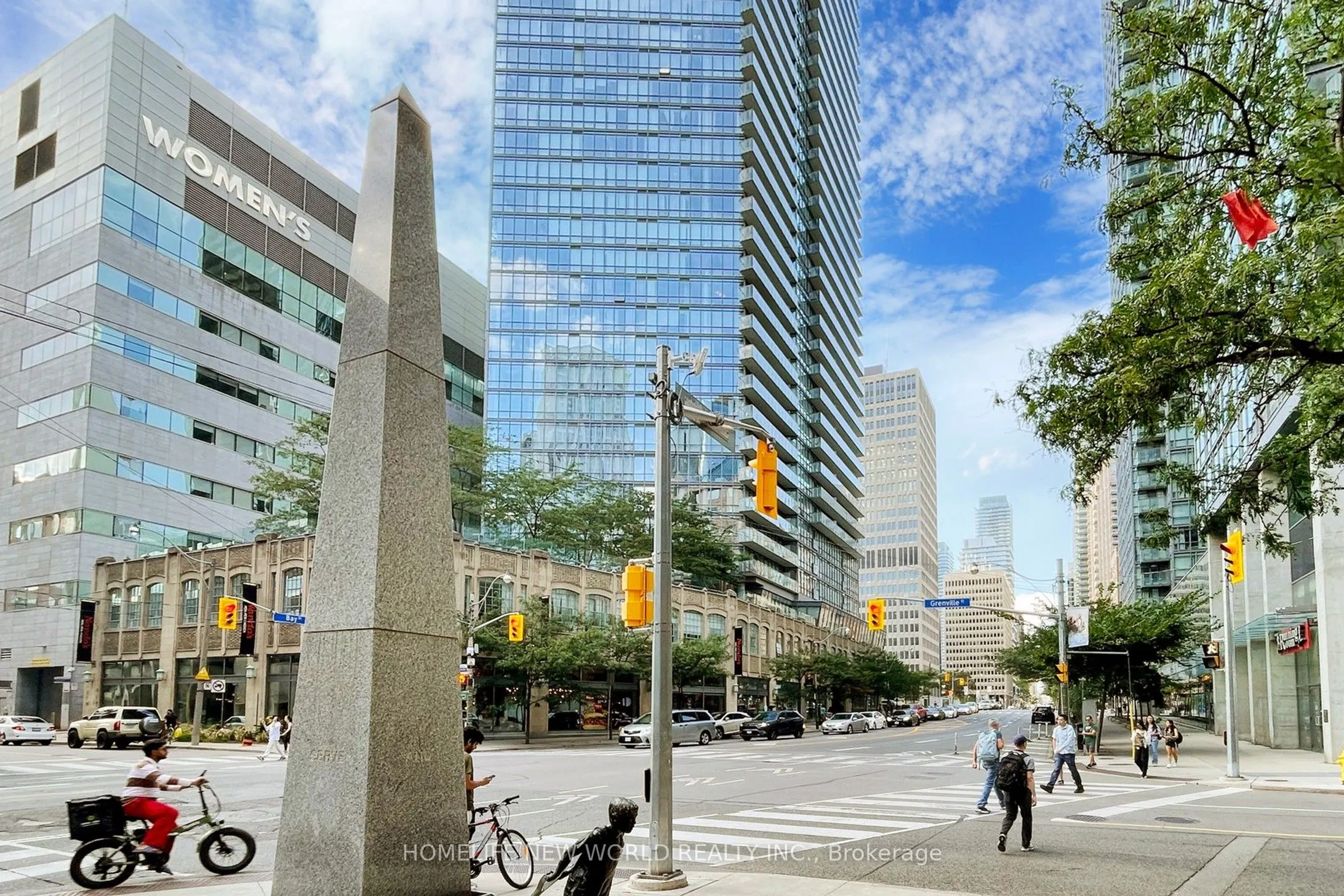 832 Bay Street, #216