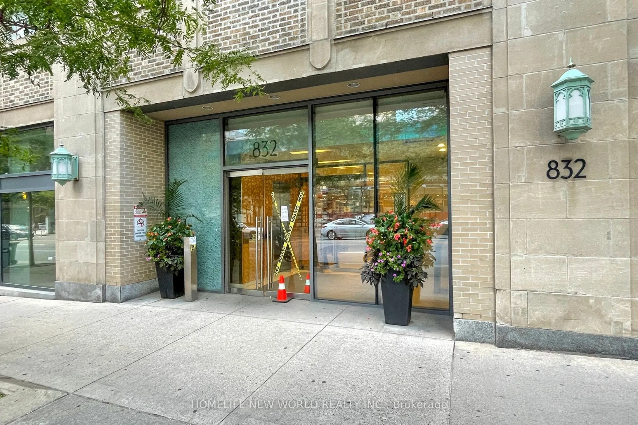 832 Bay Street, #216