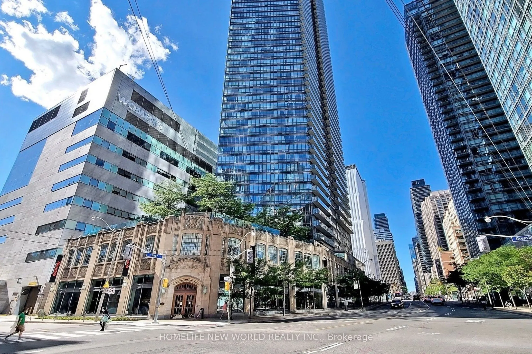 832 Bay Street, #216