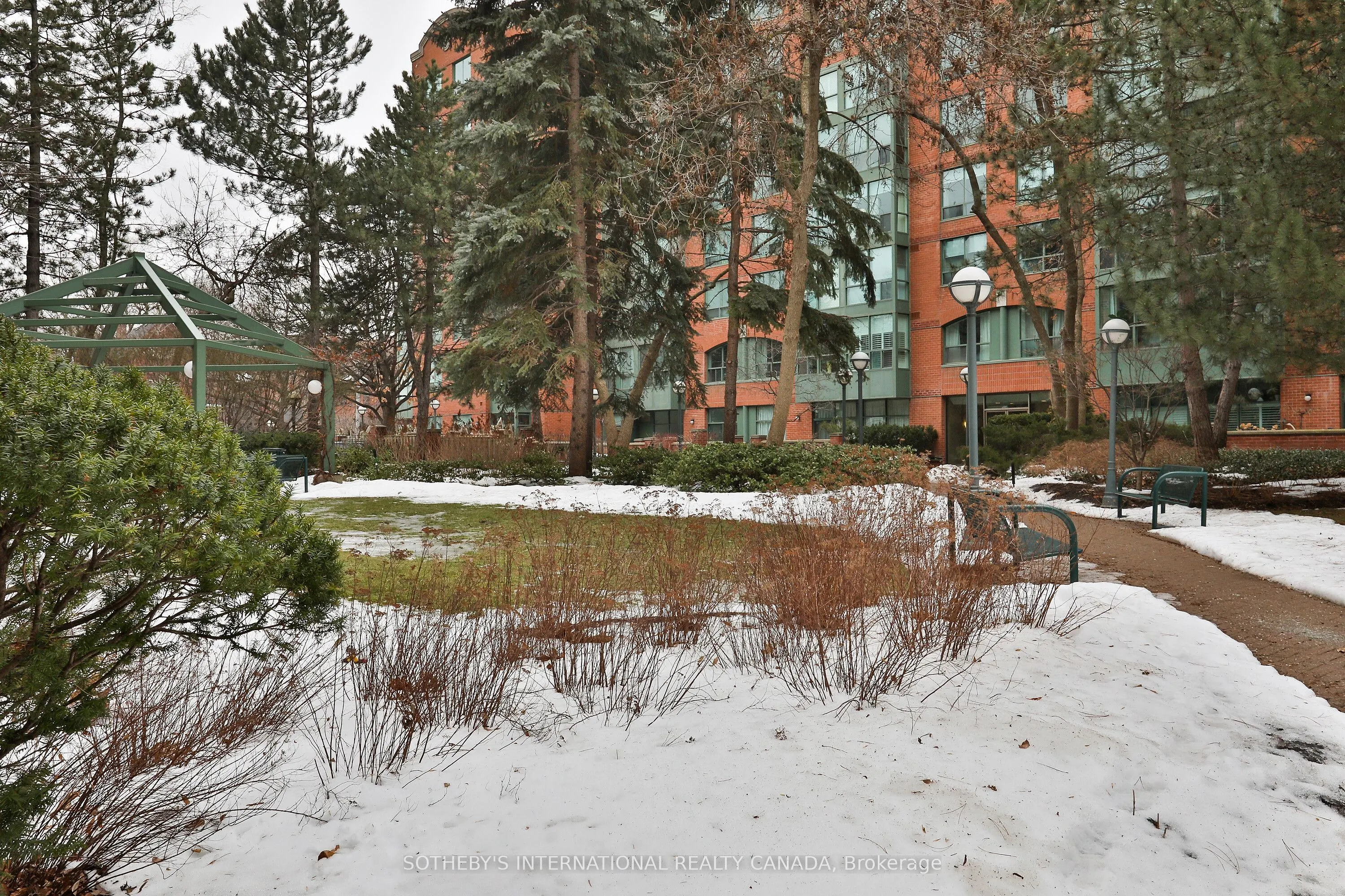 284 Bloor Street W, #704