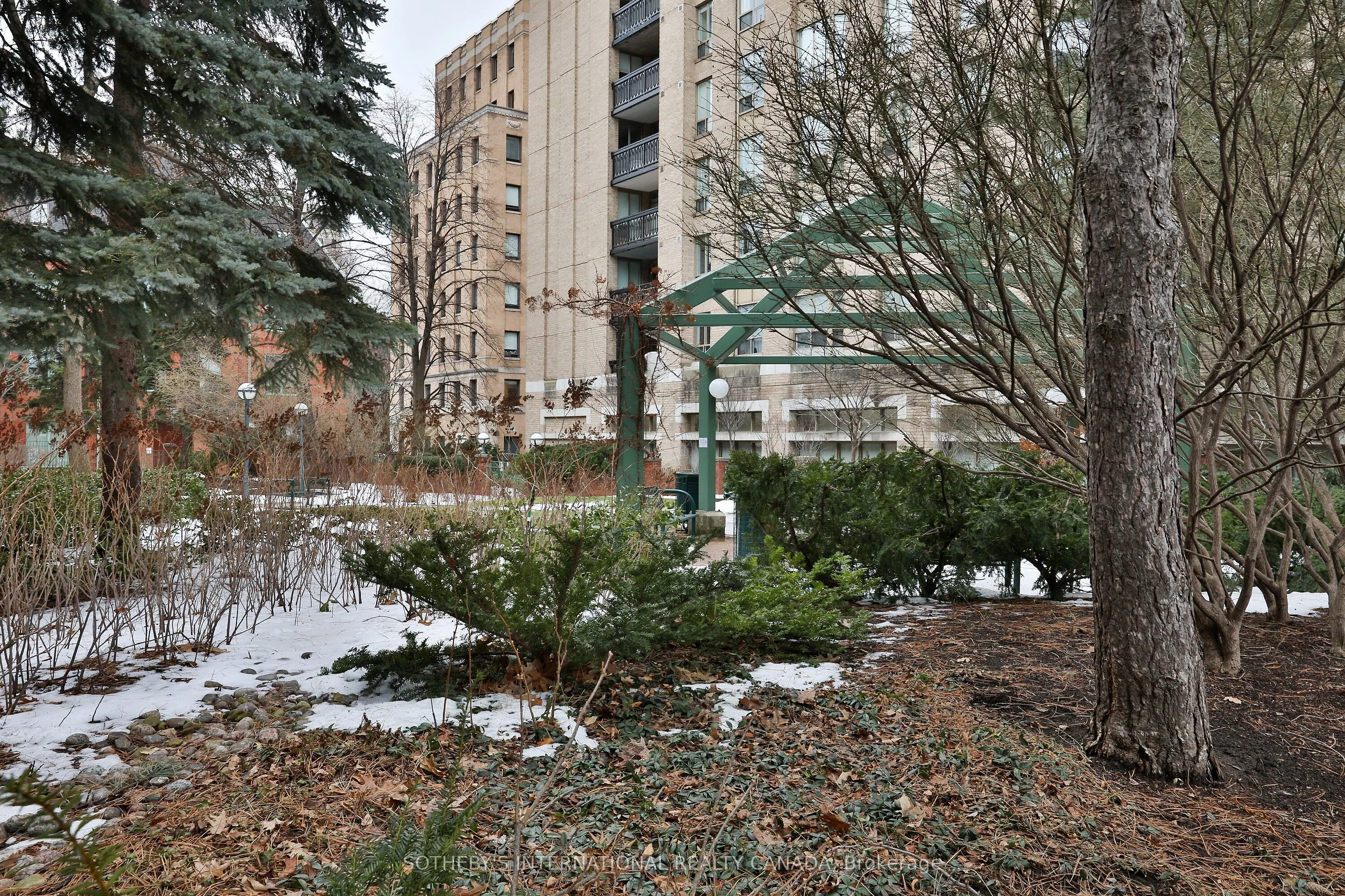 284 Bloor Street W, #704