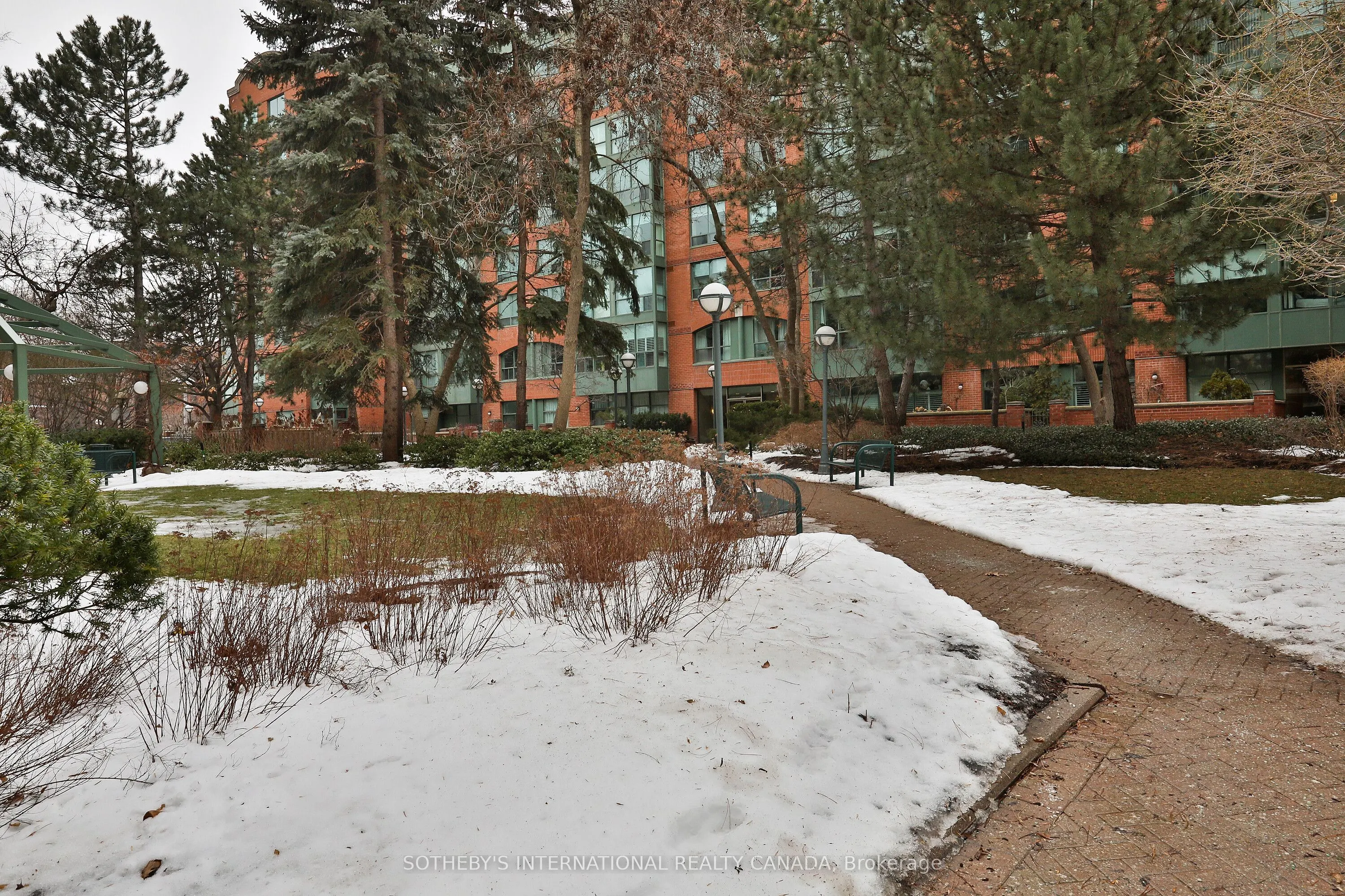 284 Bloor Street W, #704
