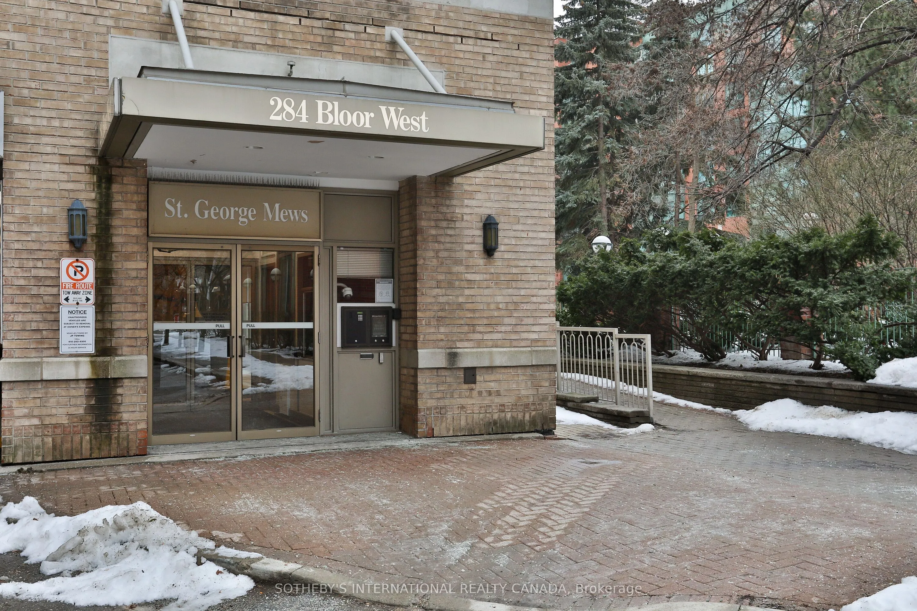 284 Bloor Street W, #704