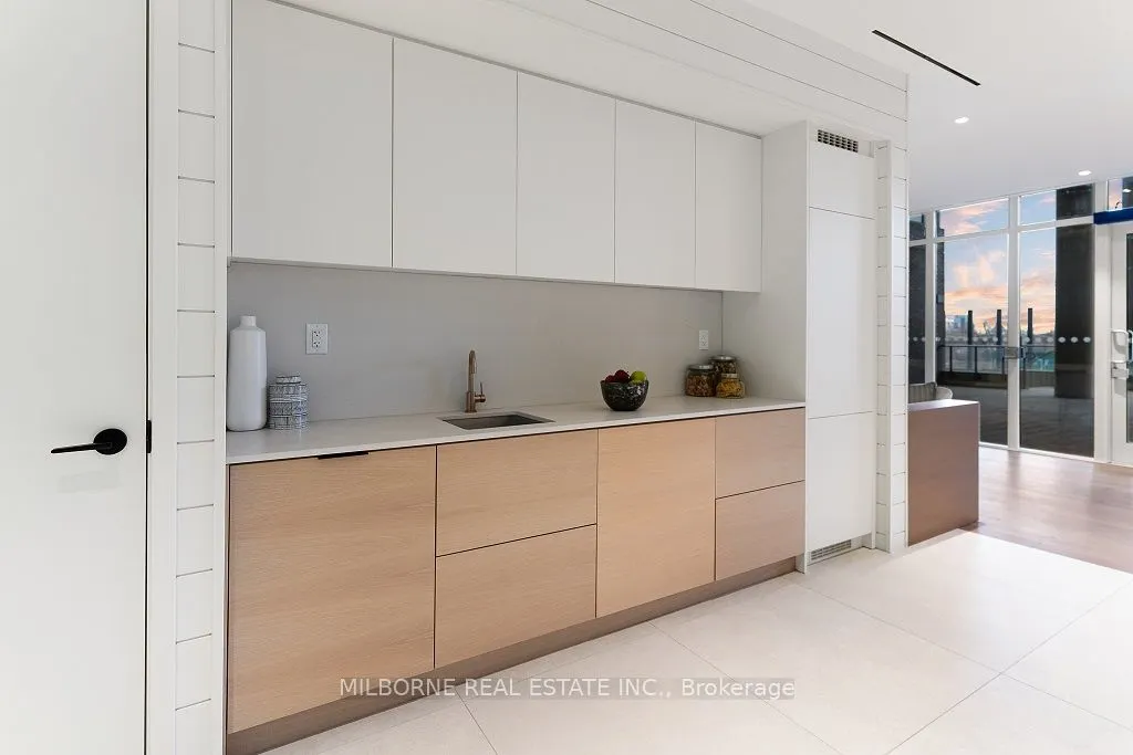 5 Defries Street, #3708