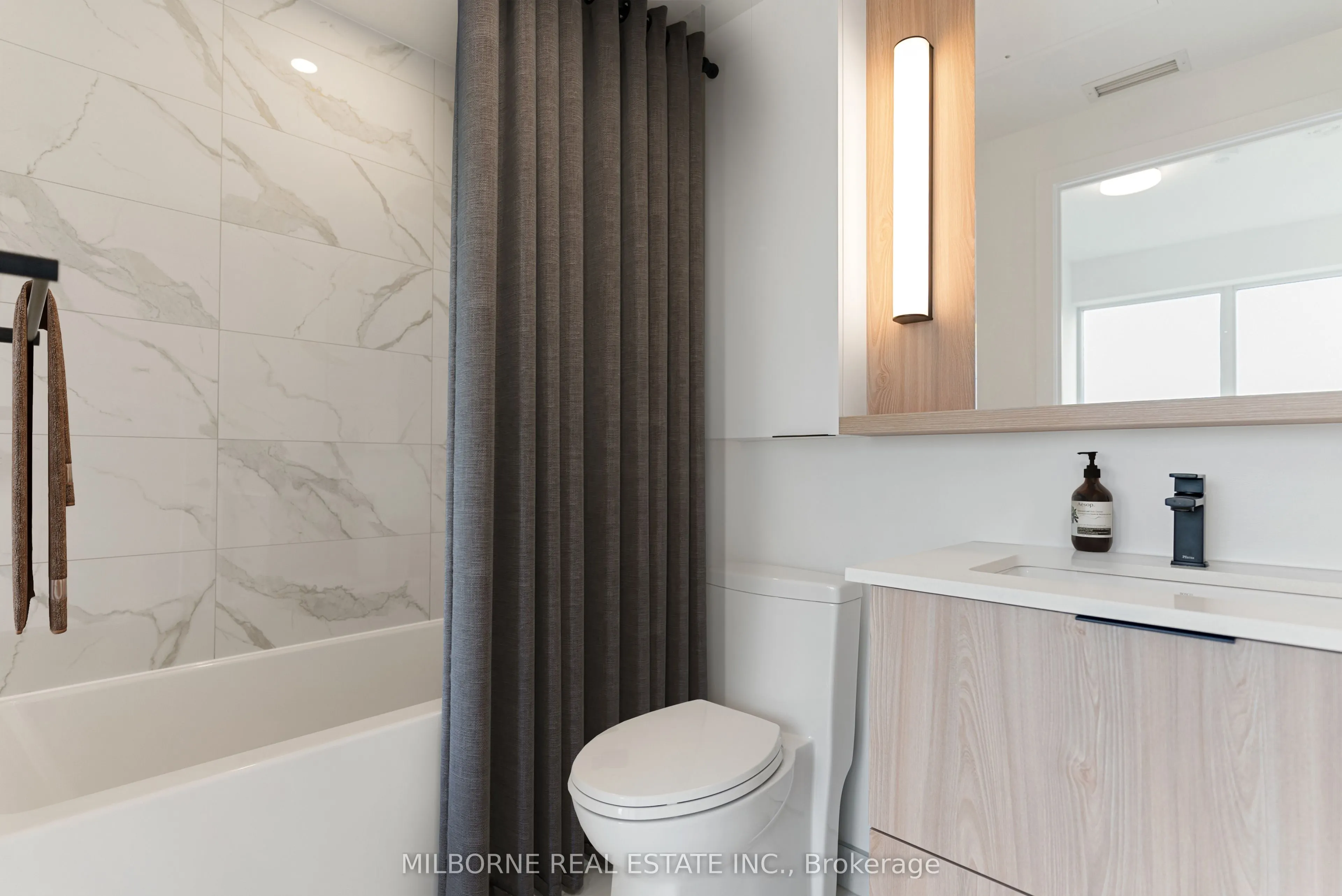 5 Defries Street, #3708