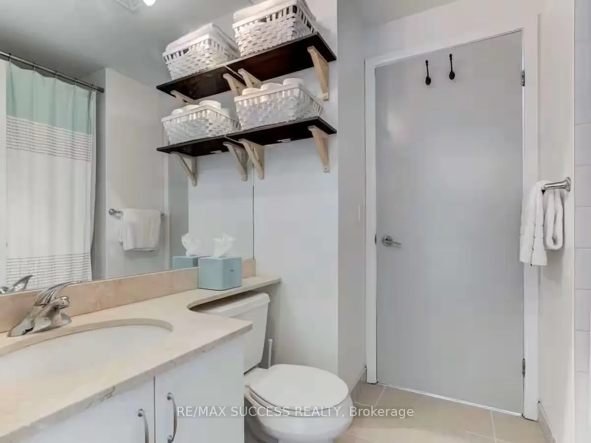 215 Fort York Boulevard, #3211