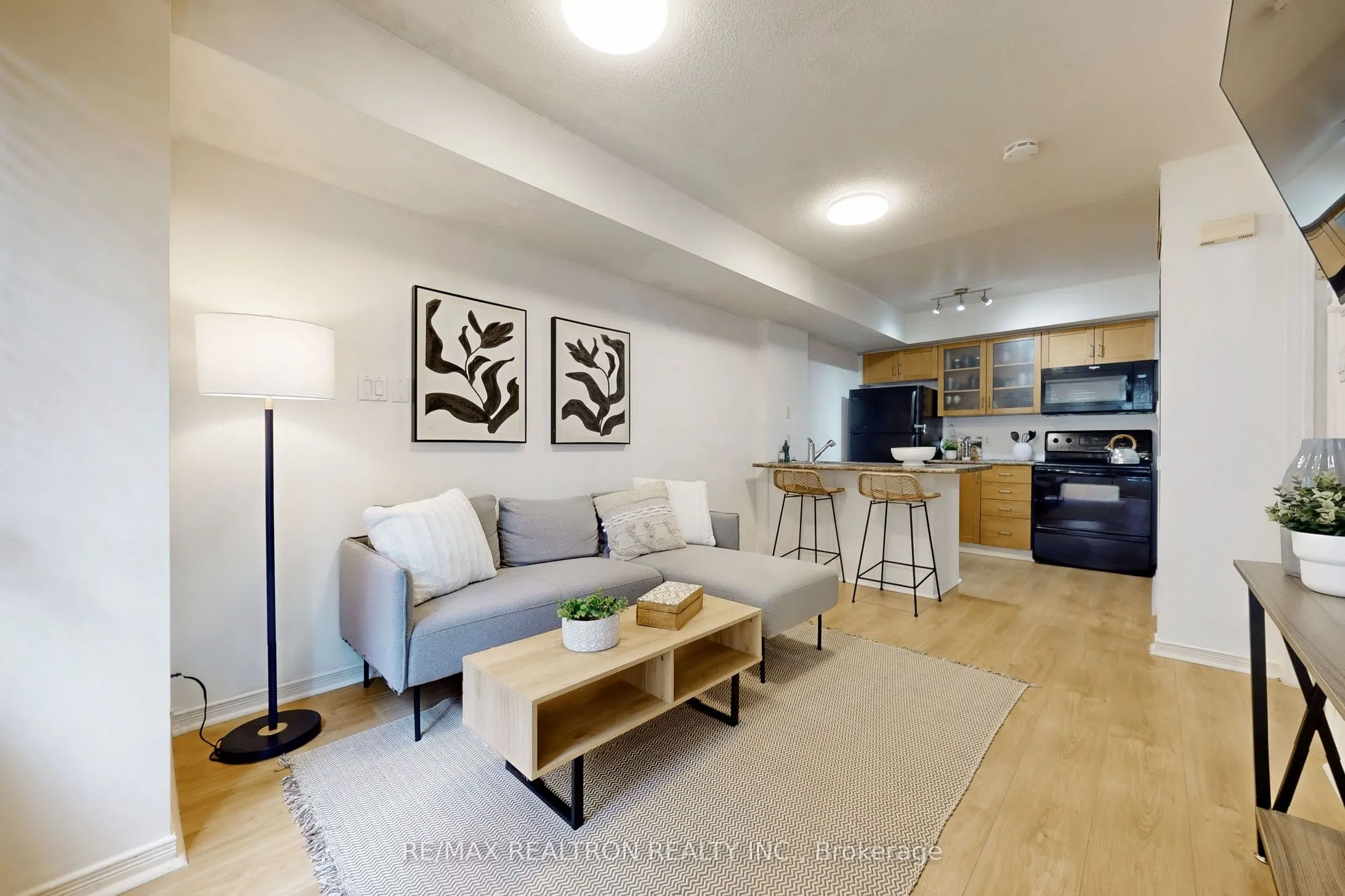 46 Western Battery Road, #826