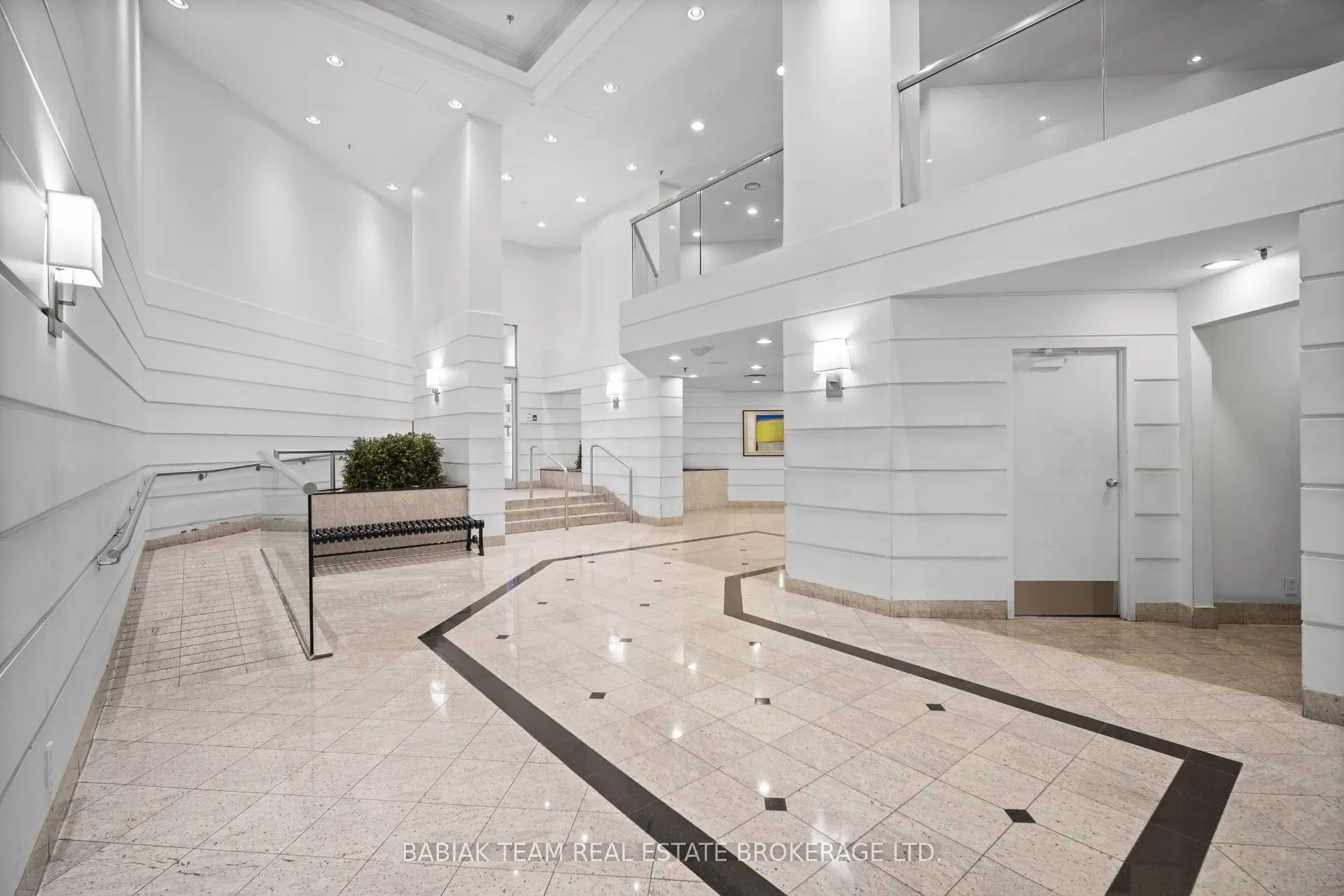 711 Bay Street, #1613