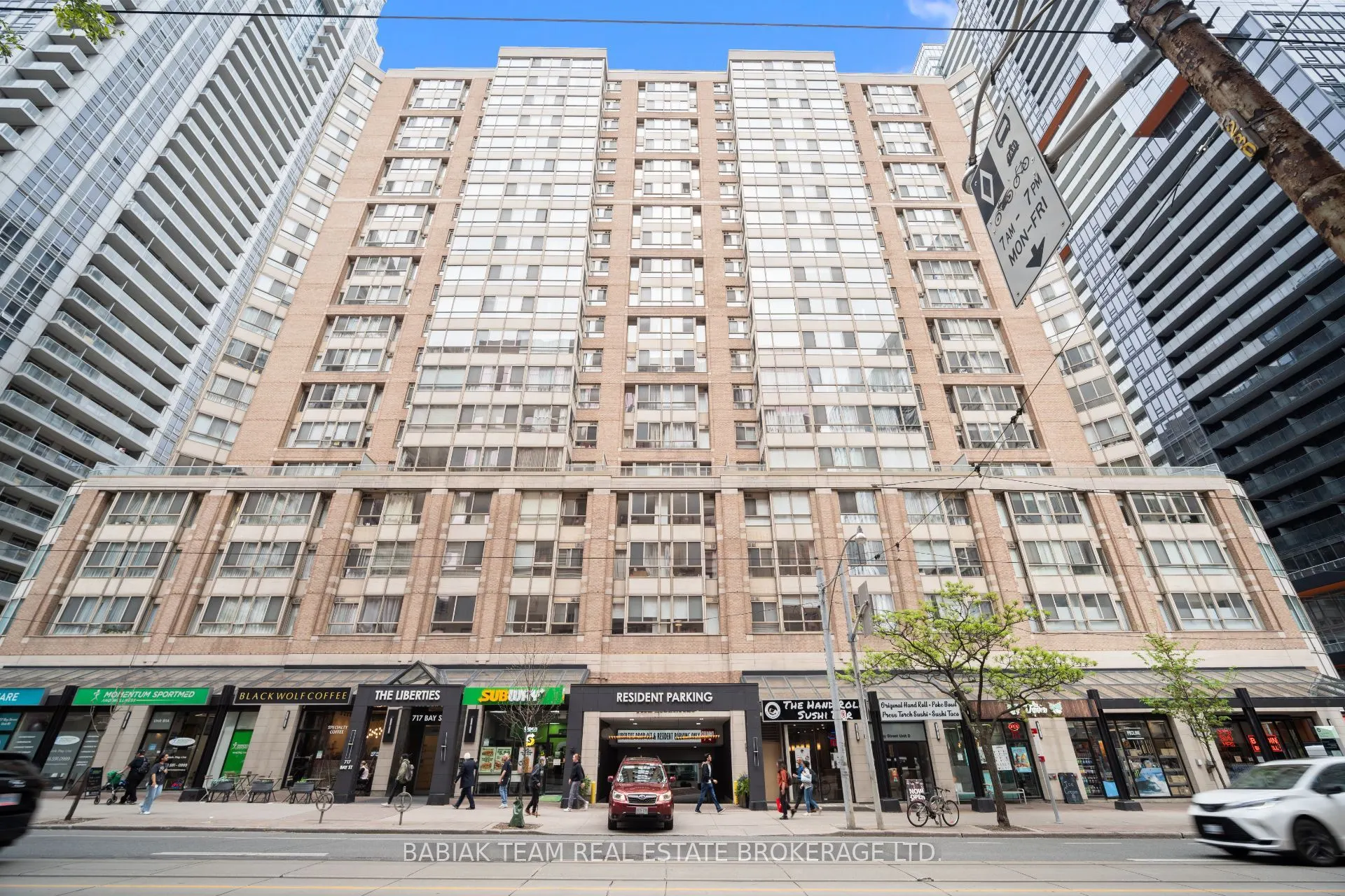 711 Bay Street, #1613