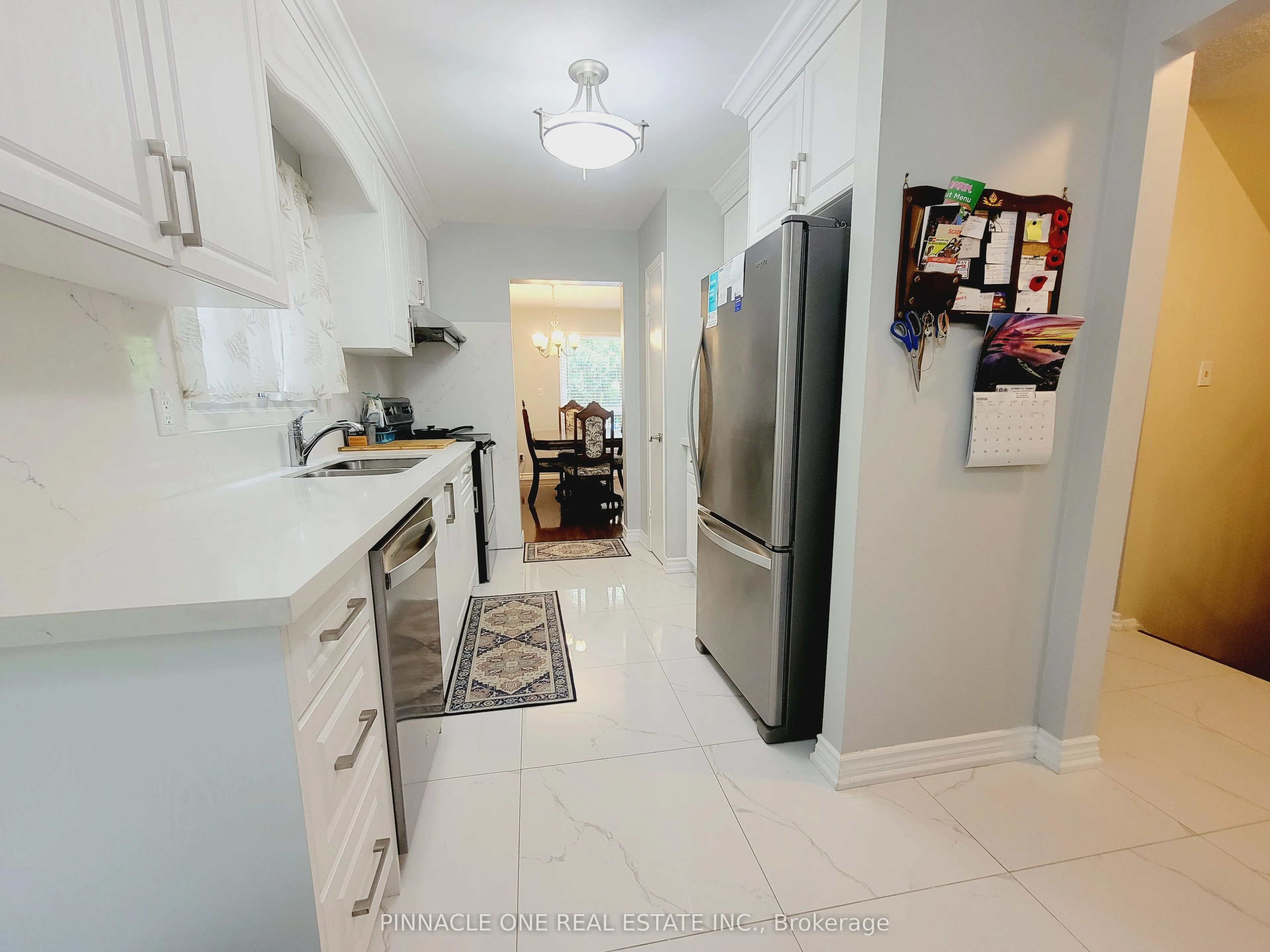 61 Applegate Crescent