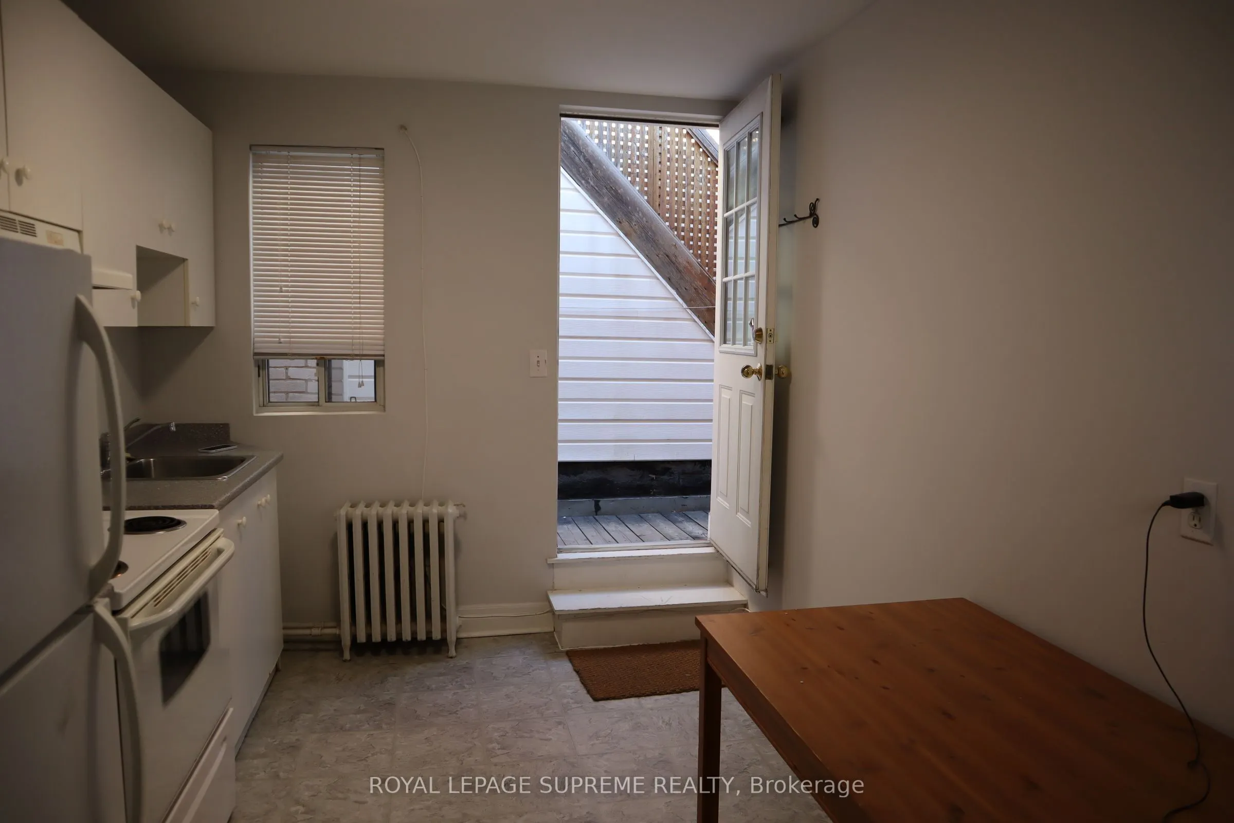 526 Eglinton Avenue W, #2