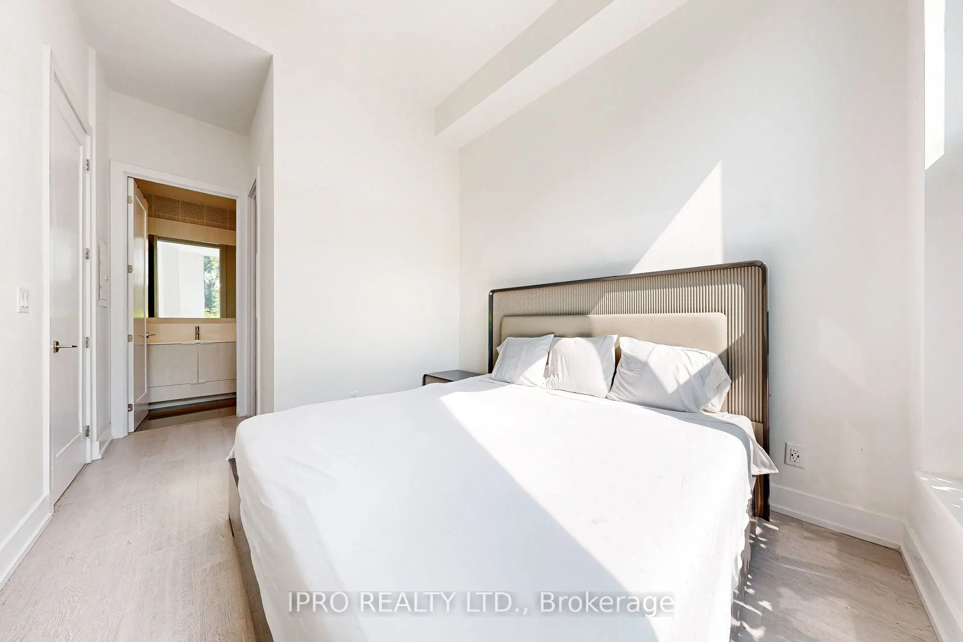 25 Adra Grado Way, #243