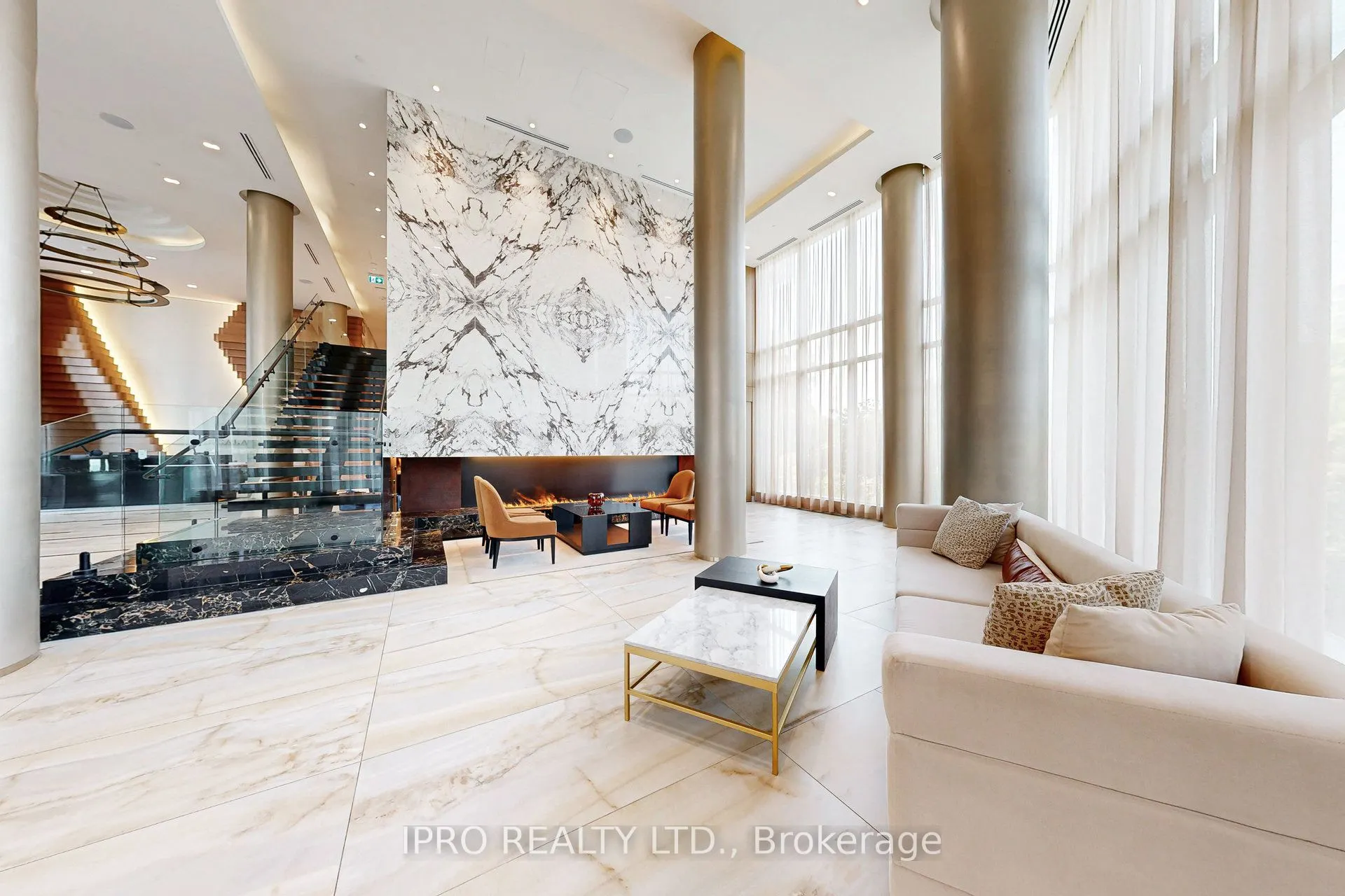 25 Adra Grado Way, #243