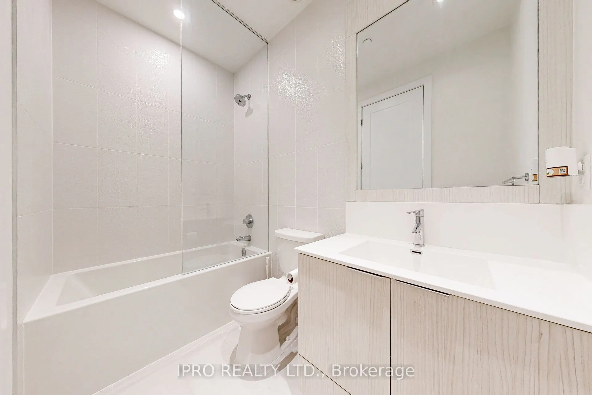 25 Adra Grado Way, #243