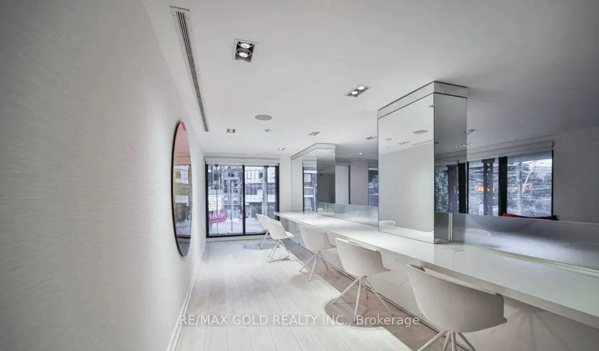 251 Jarvis Street, #1116