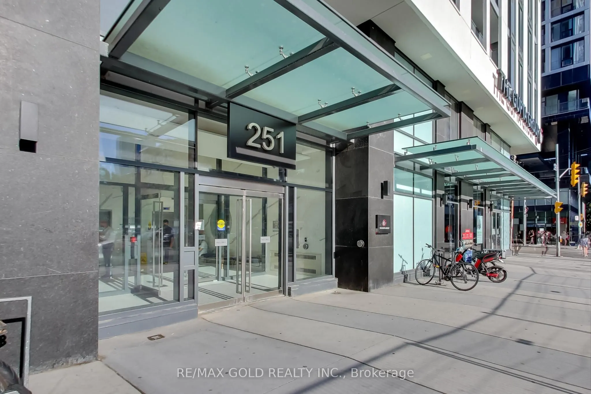 251 Jarvis Street, #1116