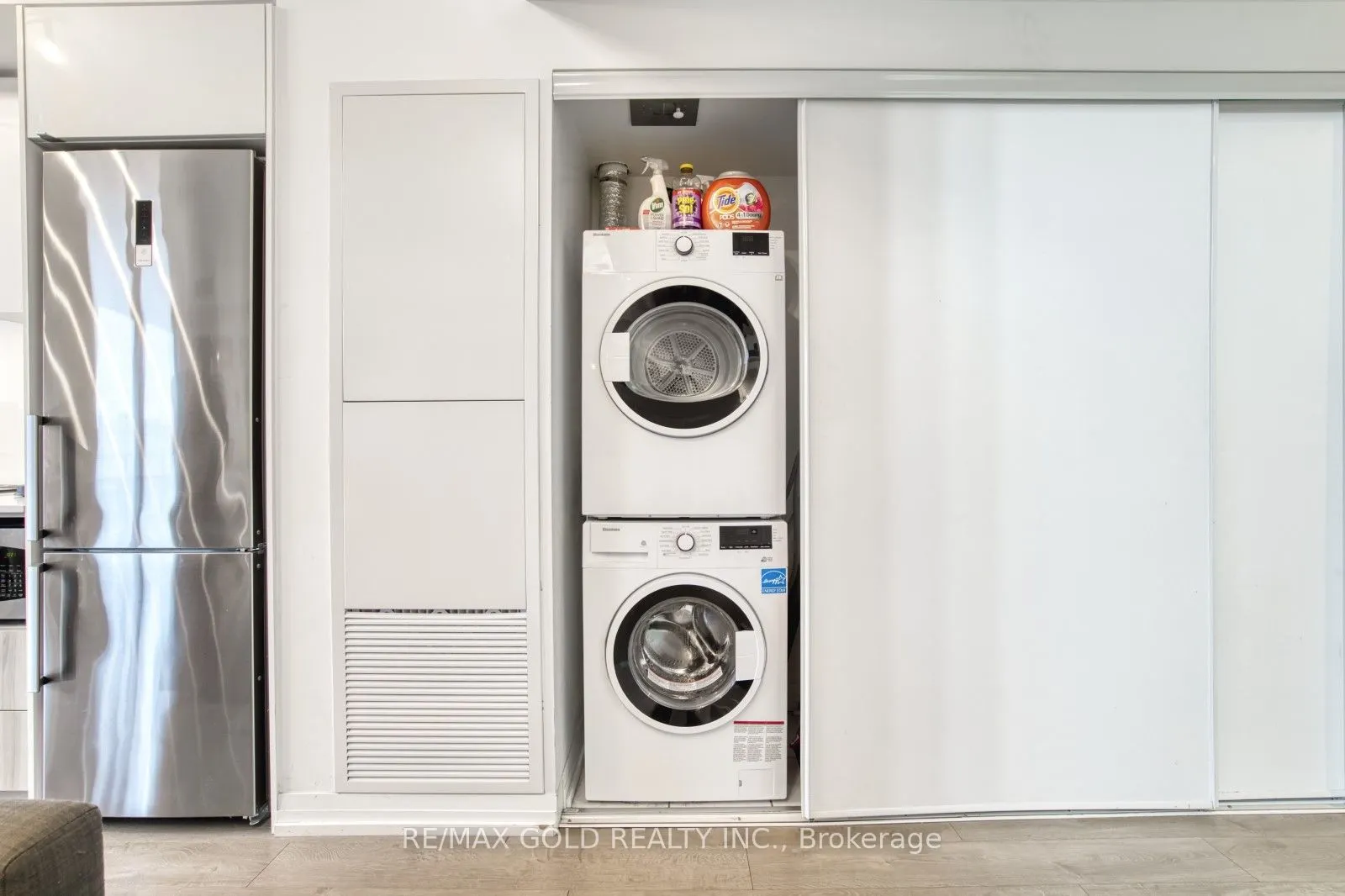 251 Jarvis Street, #1116