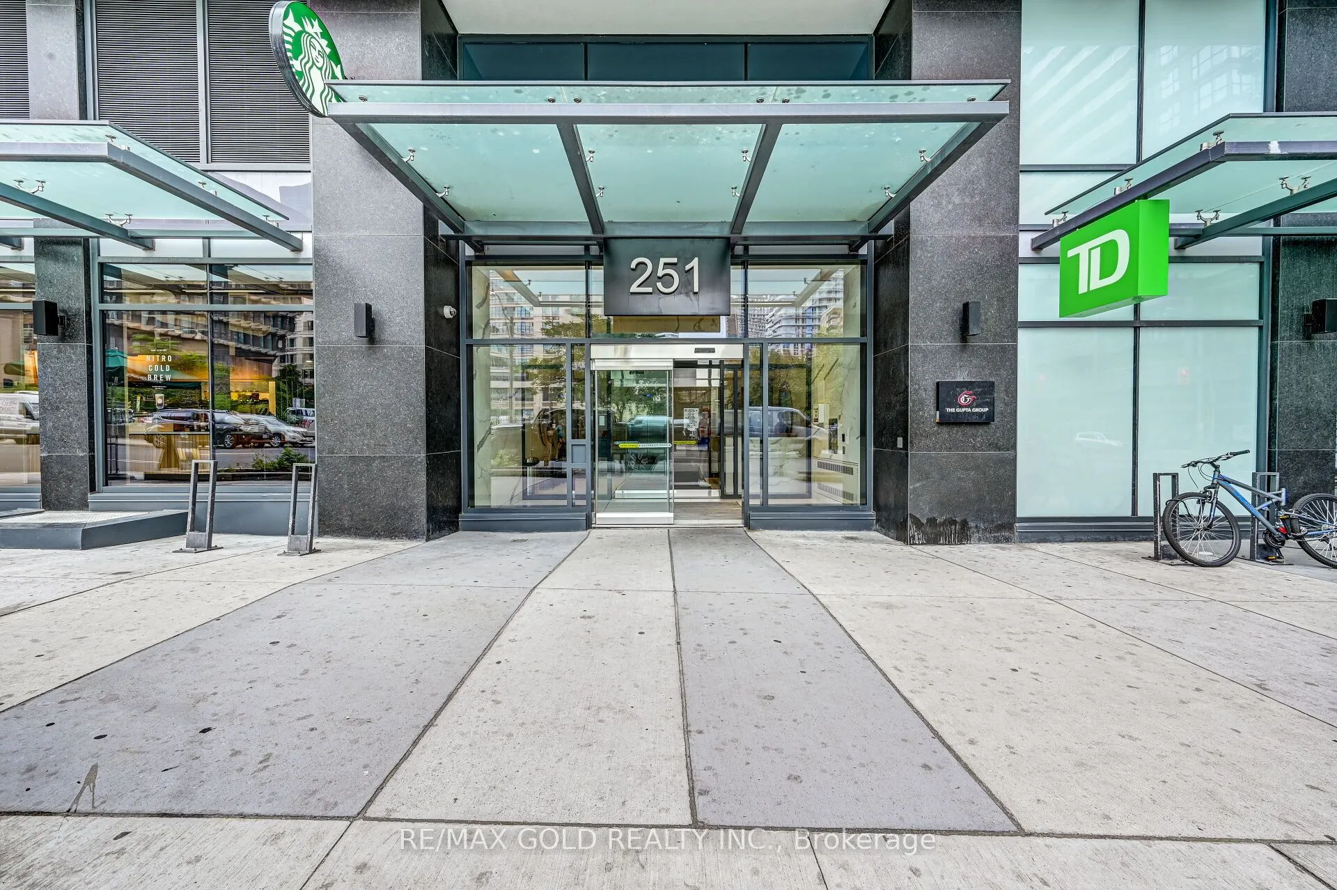 251 Jarvis Street, #1116
