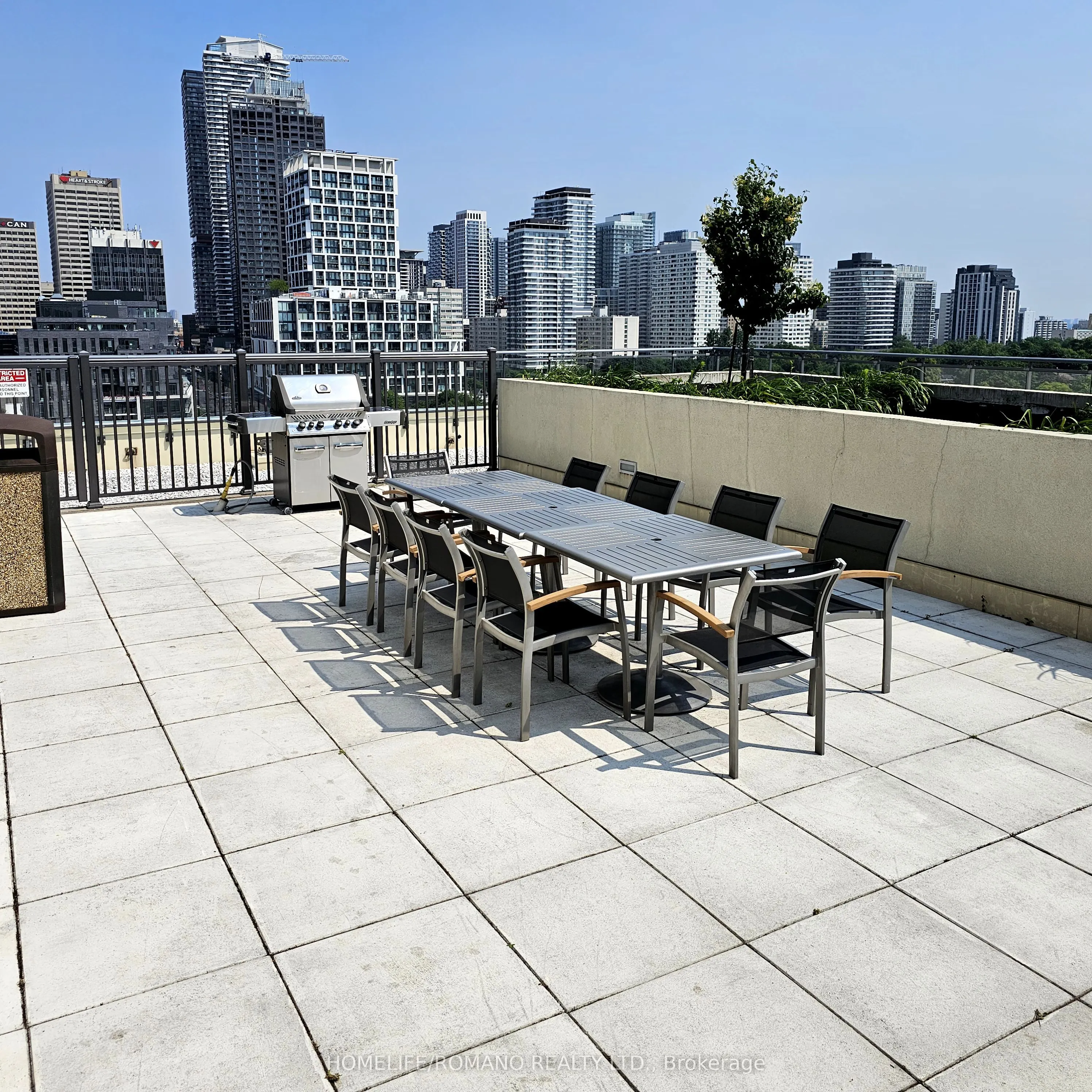 23 Glebe Road W, #426