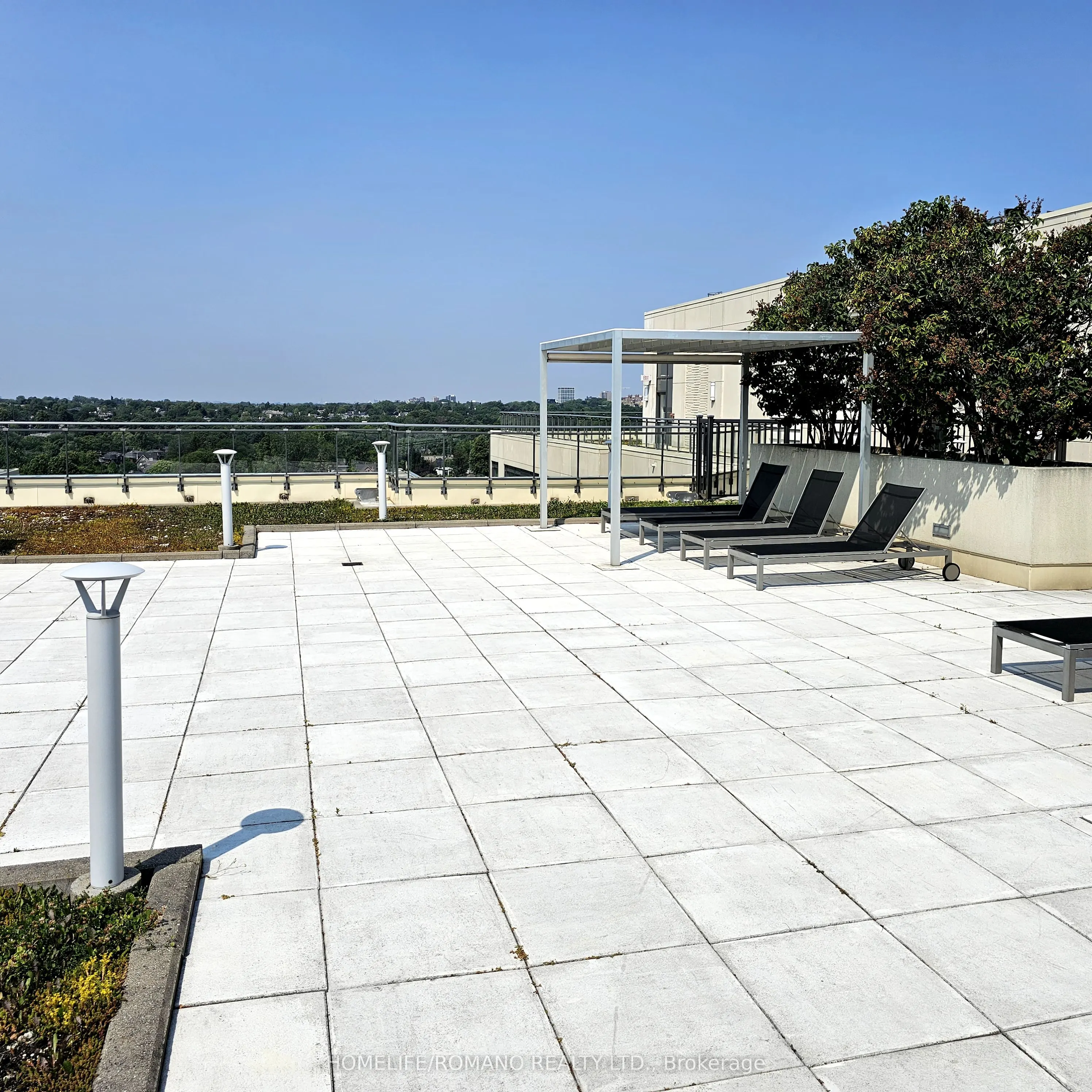 23 Glebe Road W, #426