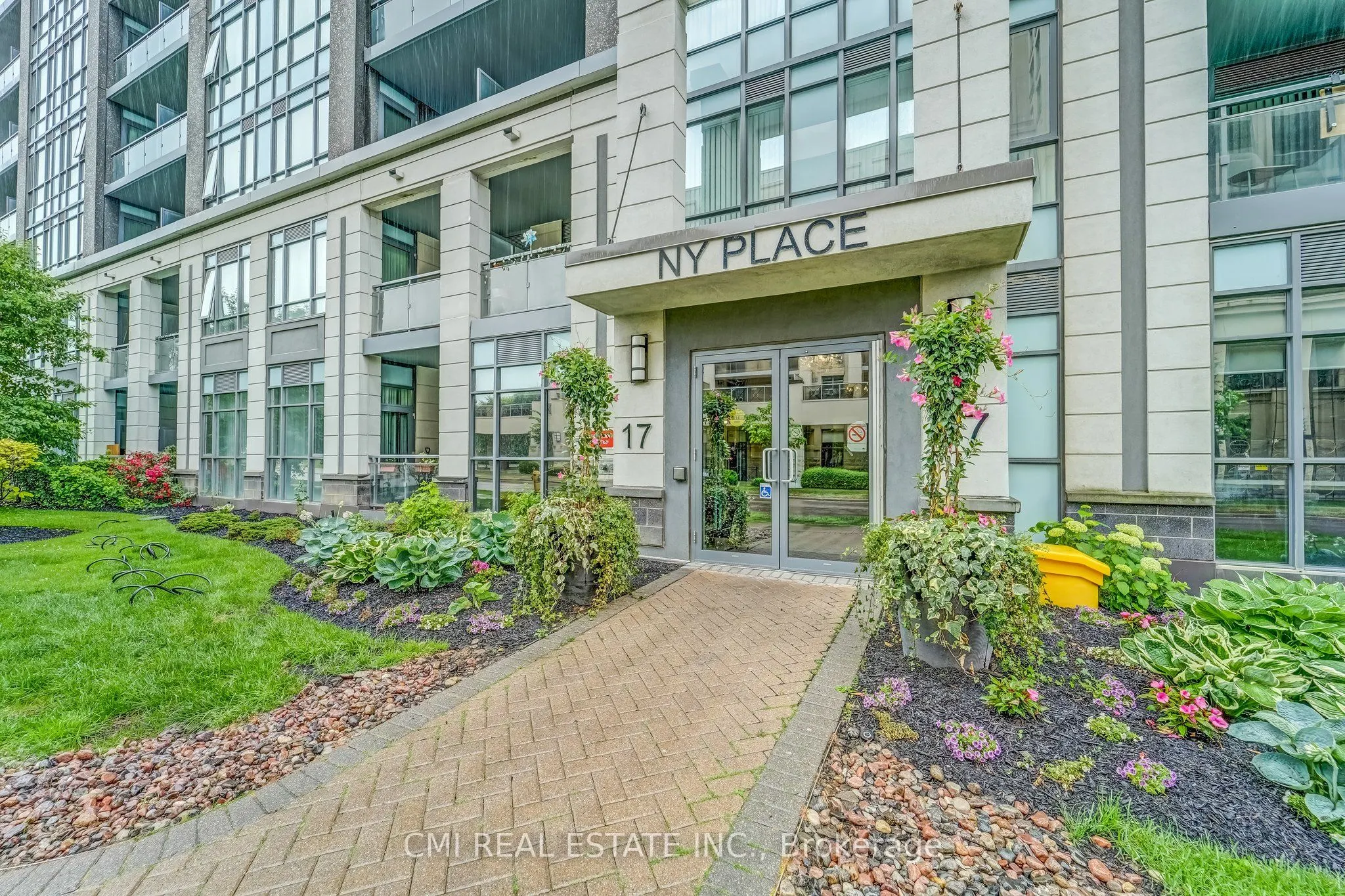 17 Kenaston Gardens, #509