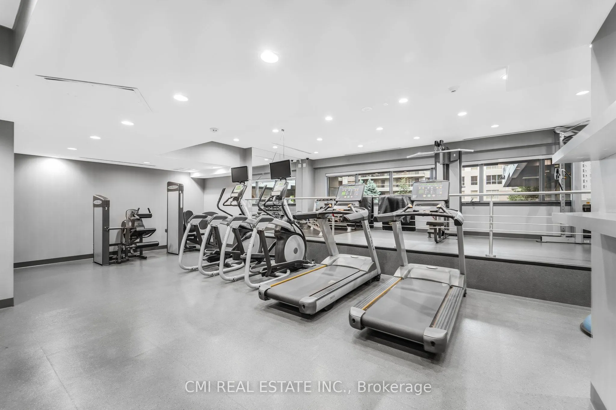 17 Kenaston Gardens, #509