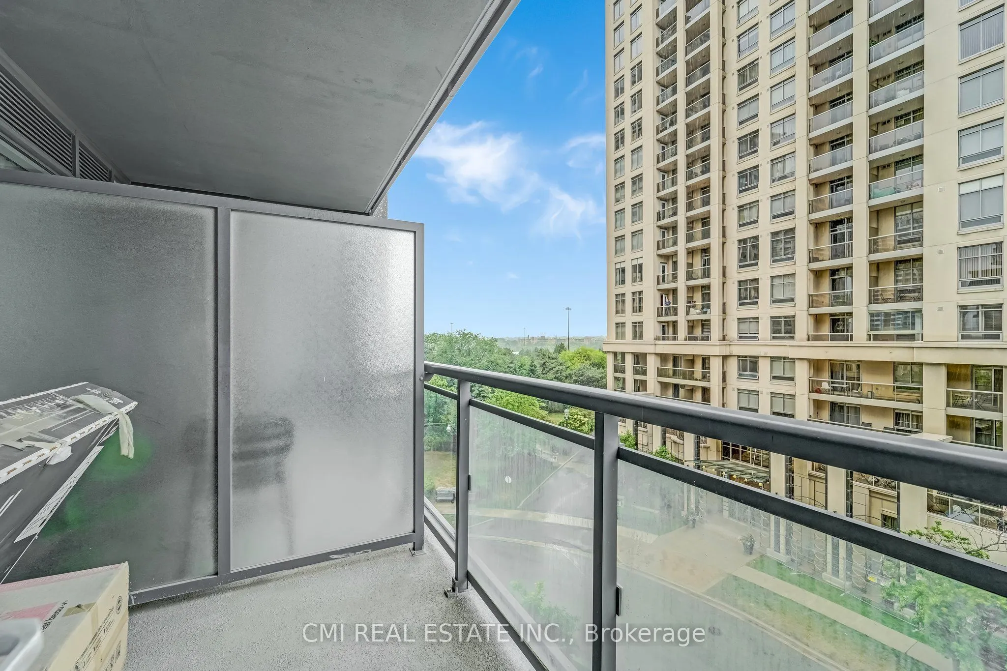 17 Kenaston Gardens, #509