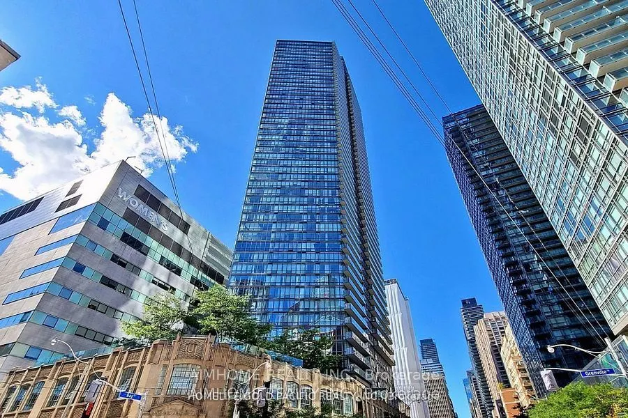 832 Bay Street, #2506