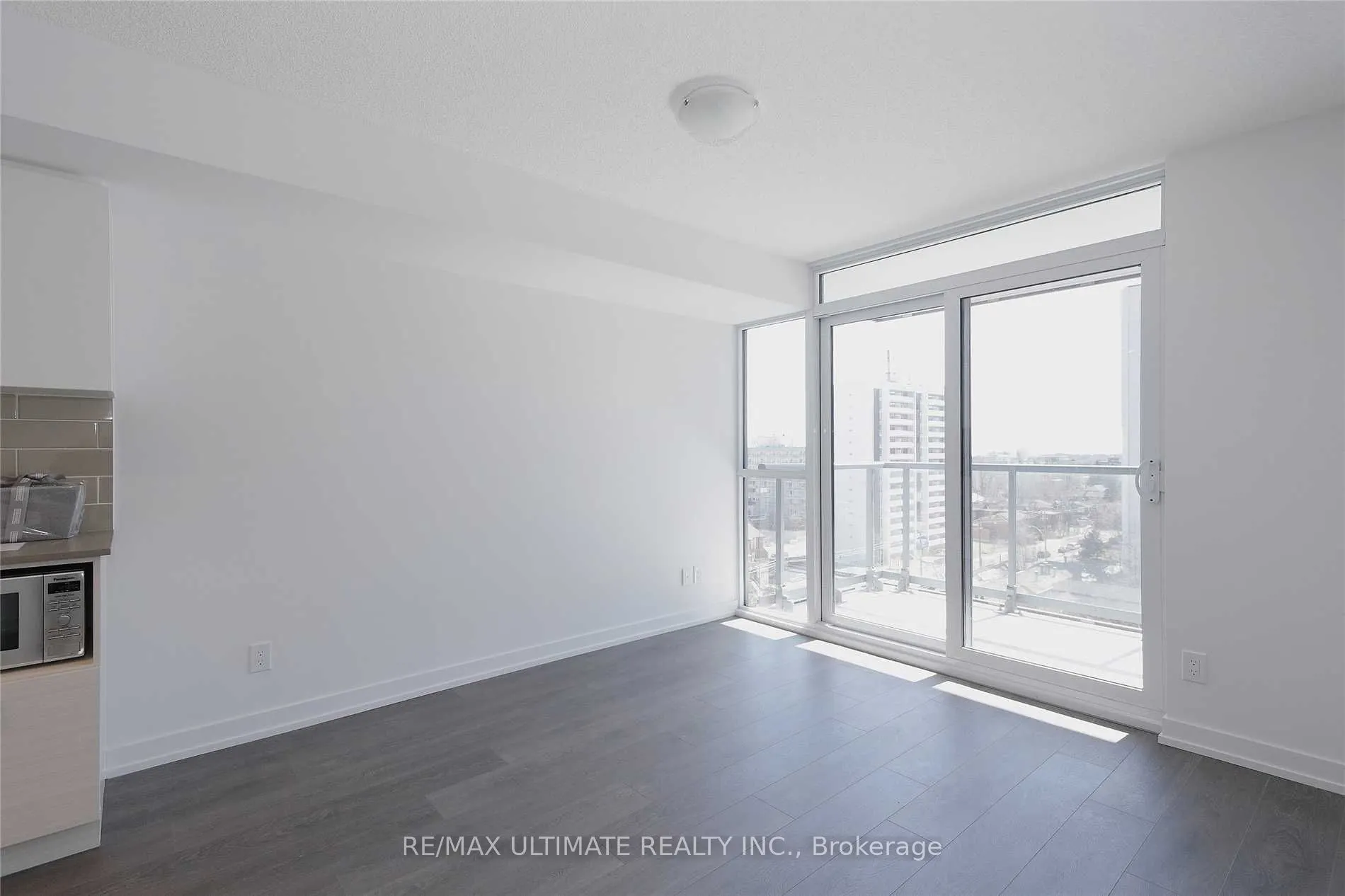 125 Redpath Avenue, #802