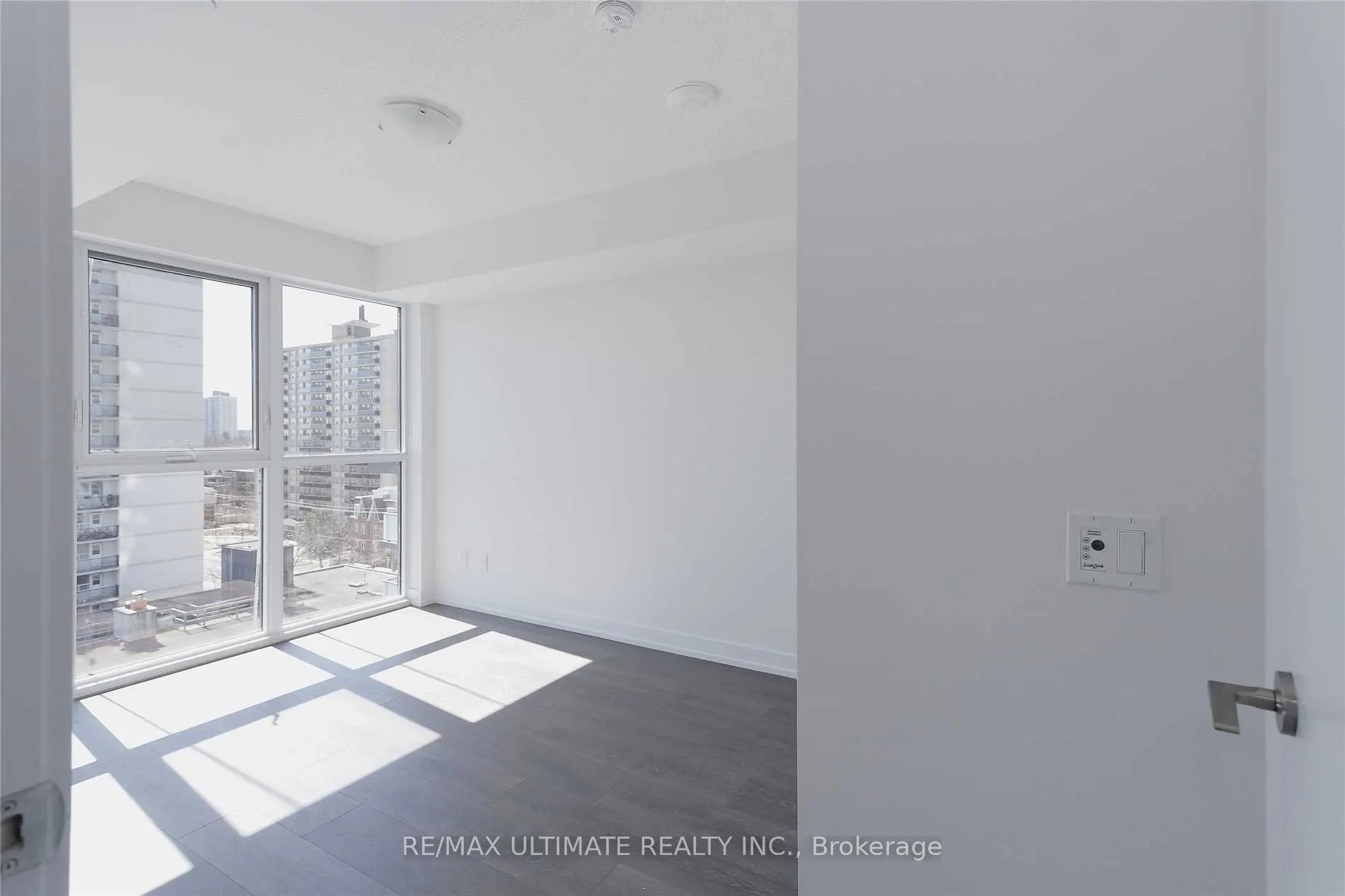125 Redpath Avenue, #802