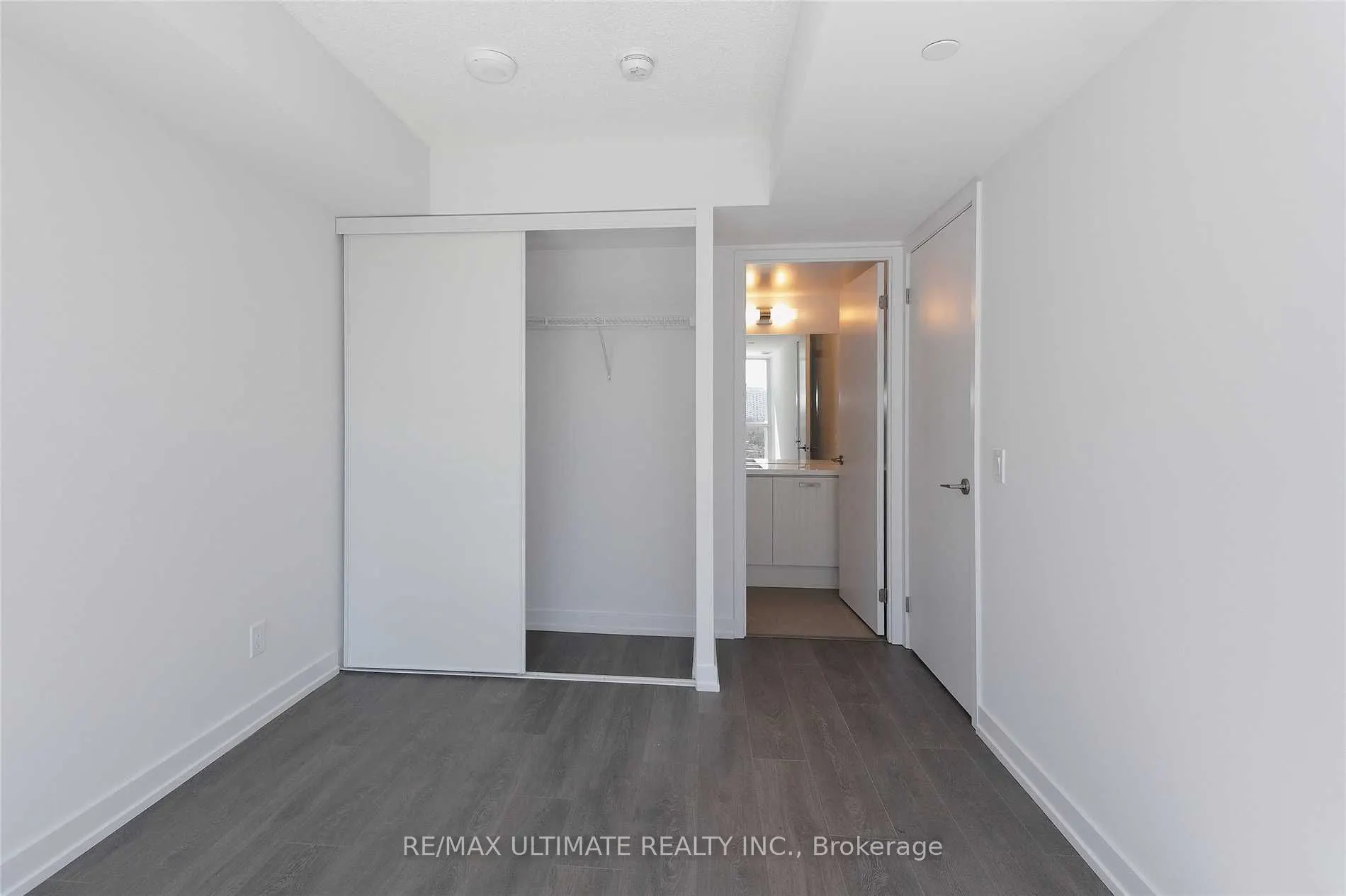 125 Redpath Avenue, #802