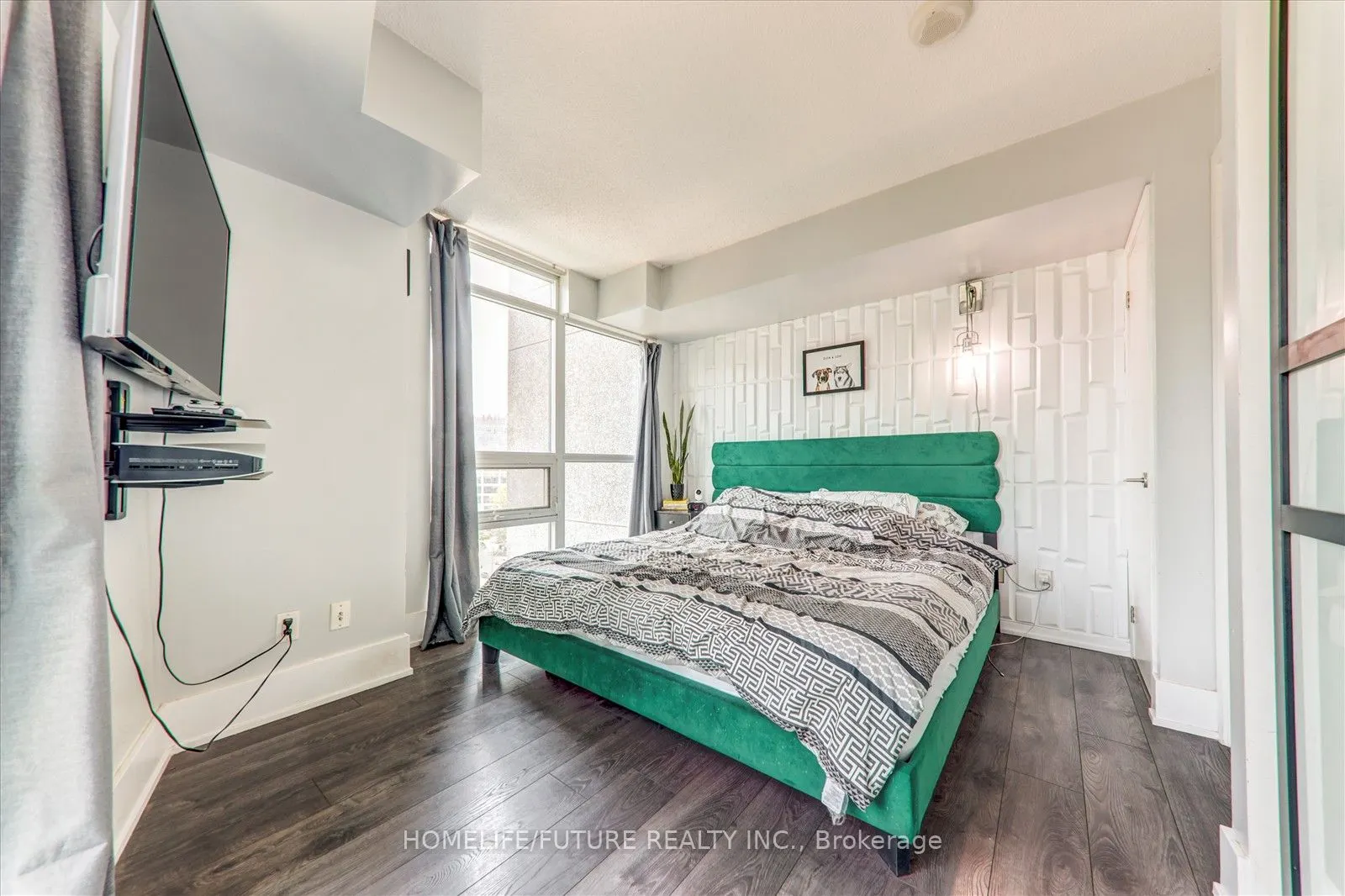 215 Fort York Boulevard, #1011