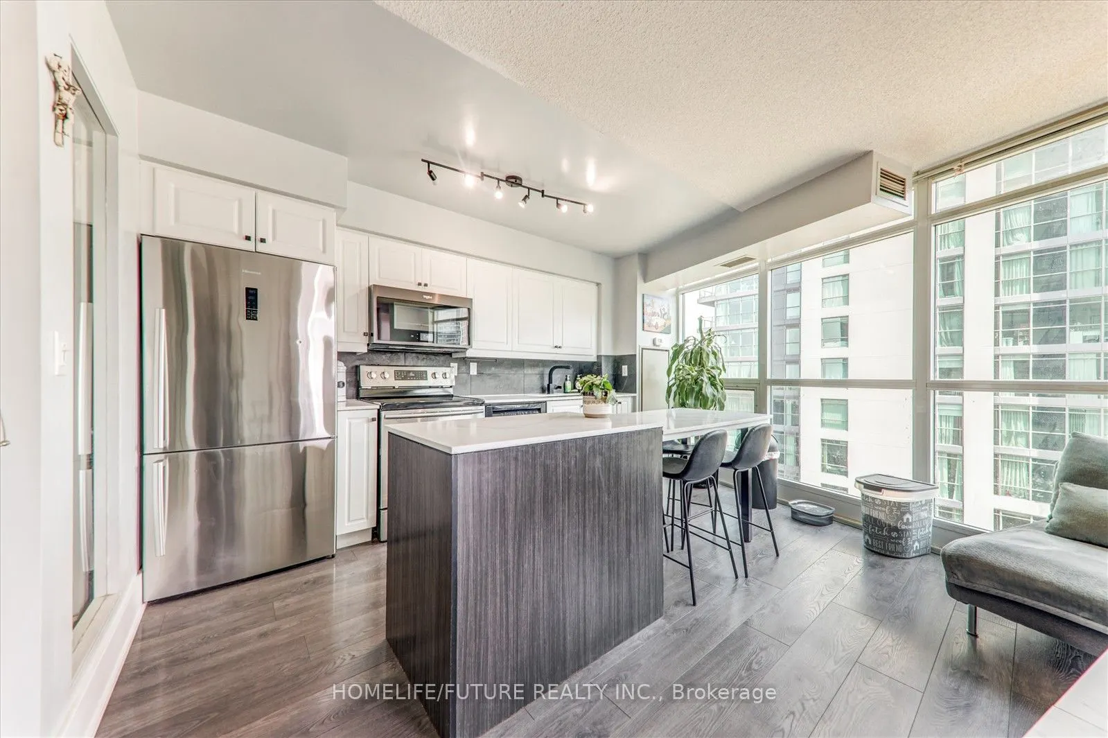 215 Fort York Boulevard, #1011