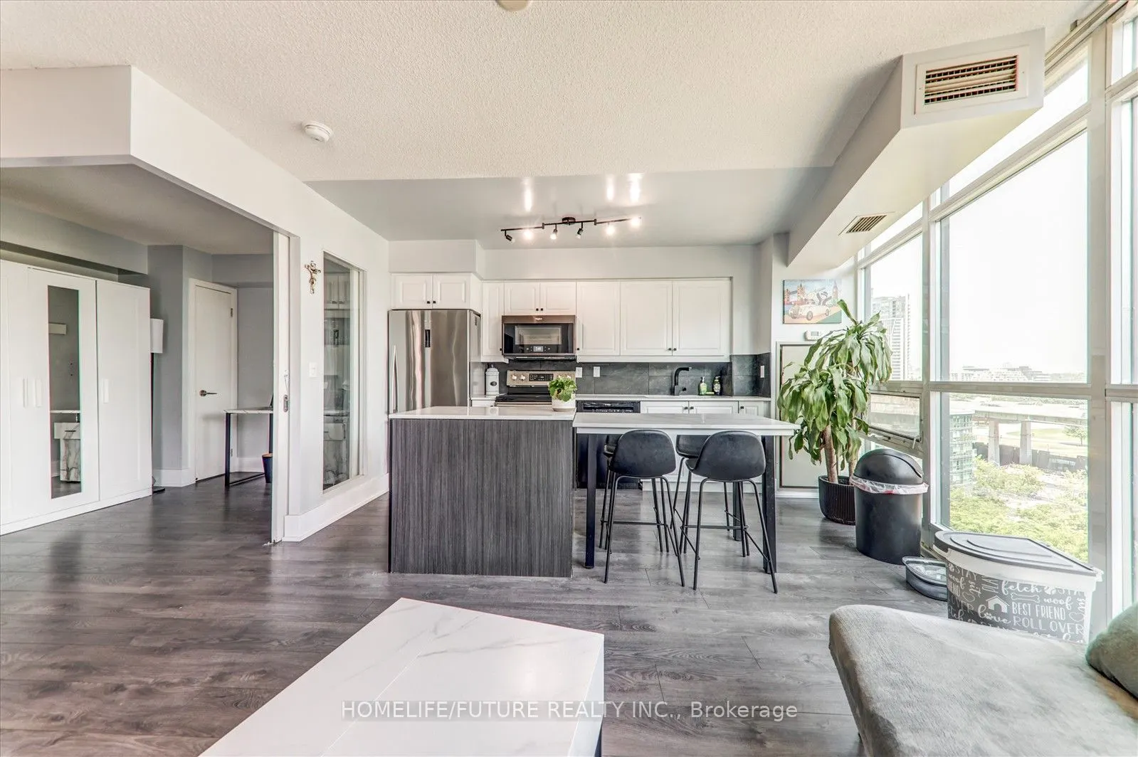 215 Fort York Boulevard, #1011