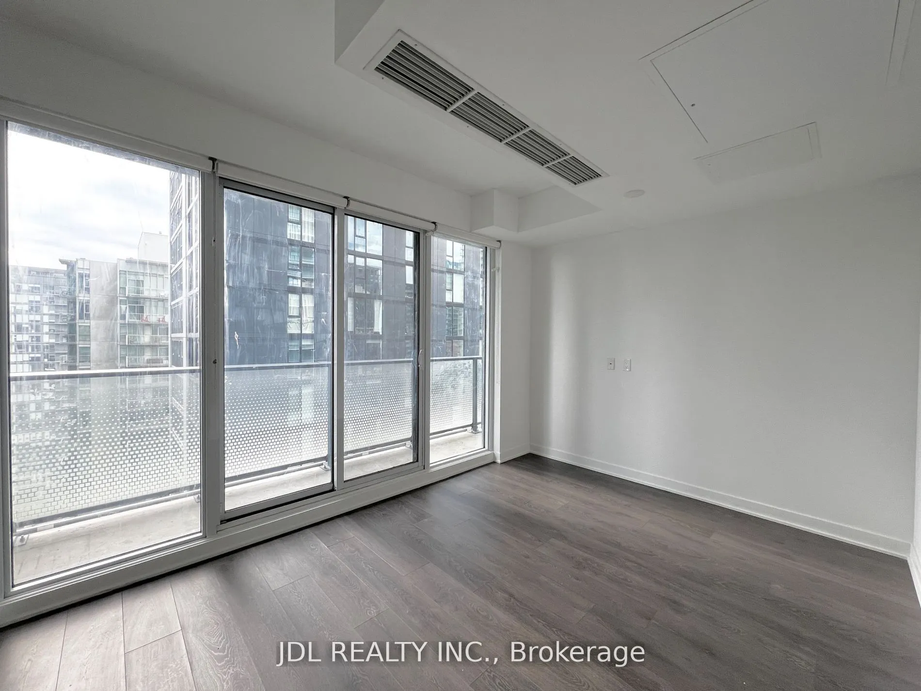 115 Blue Jays Way, #3807