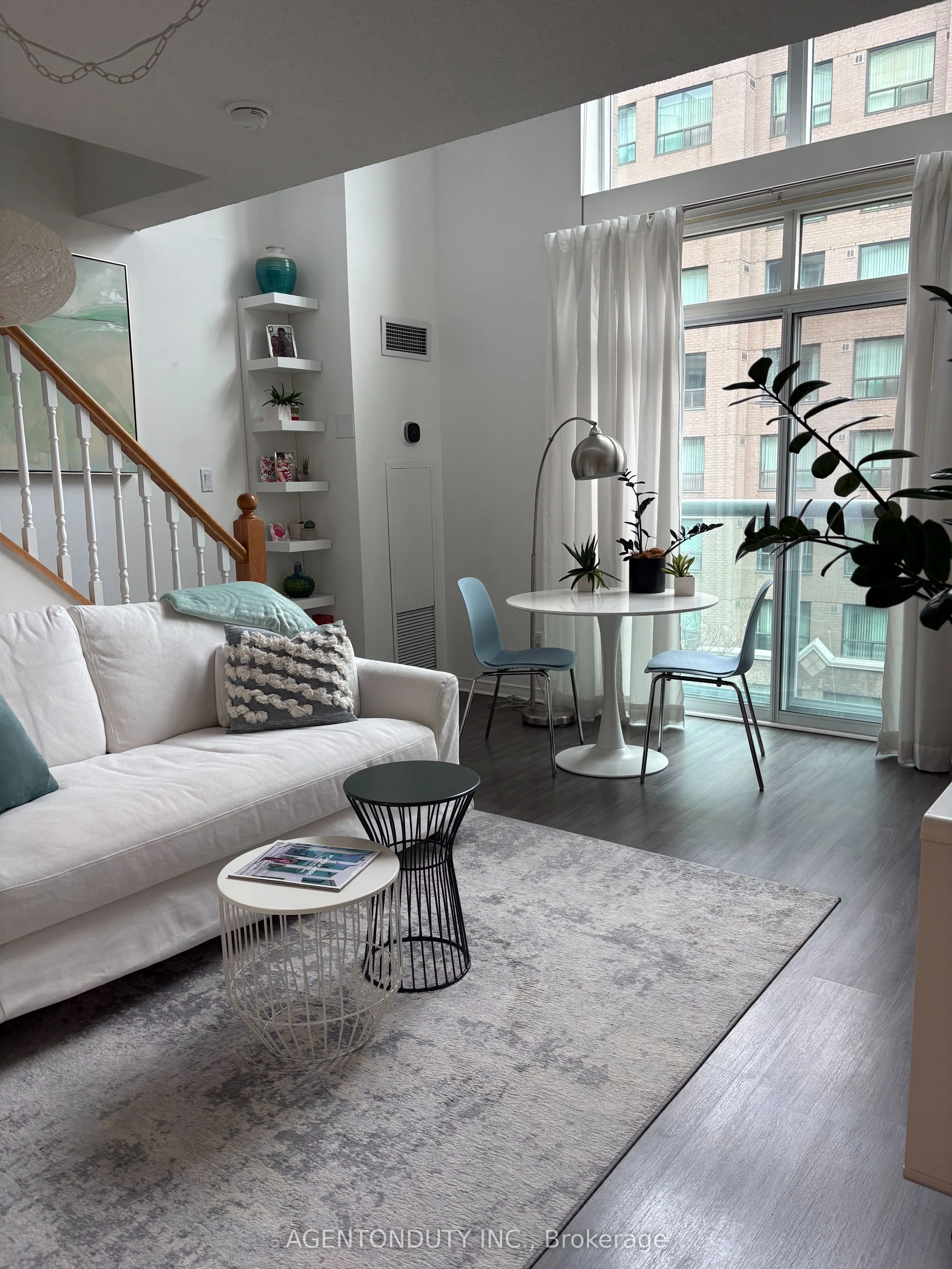 109 Front Street E, #529
