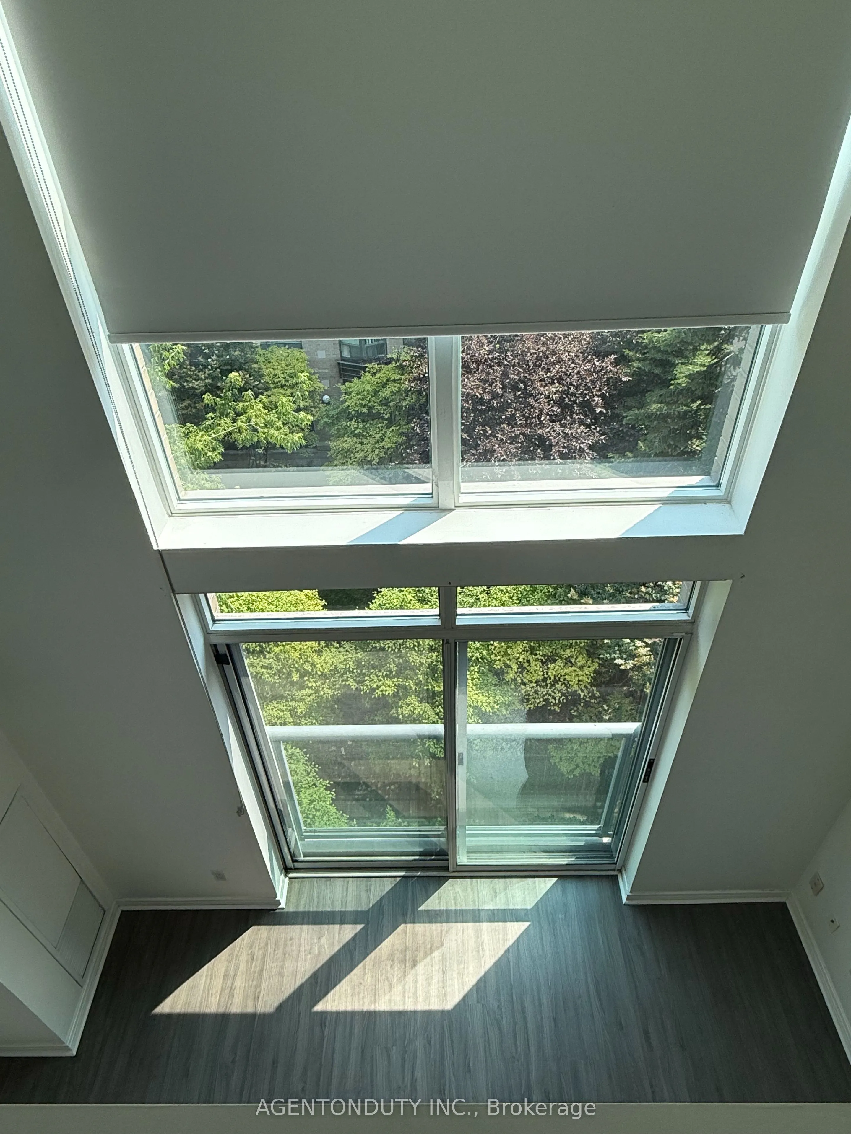 109 Front Street E, #529