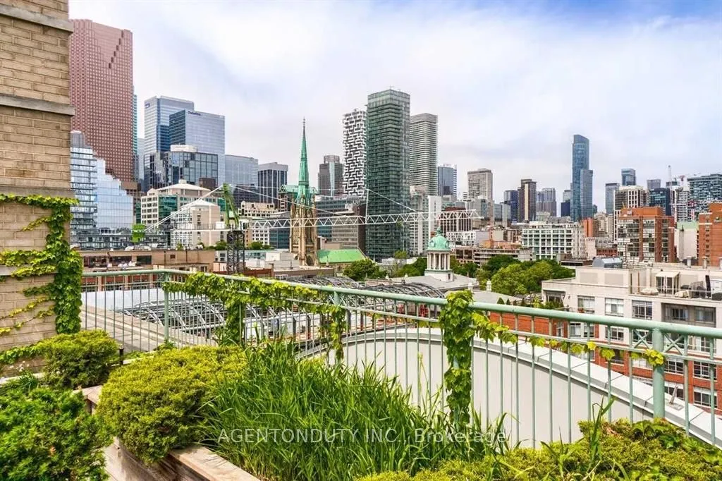 109 Front Street E, #529