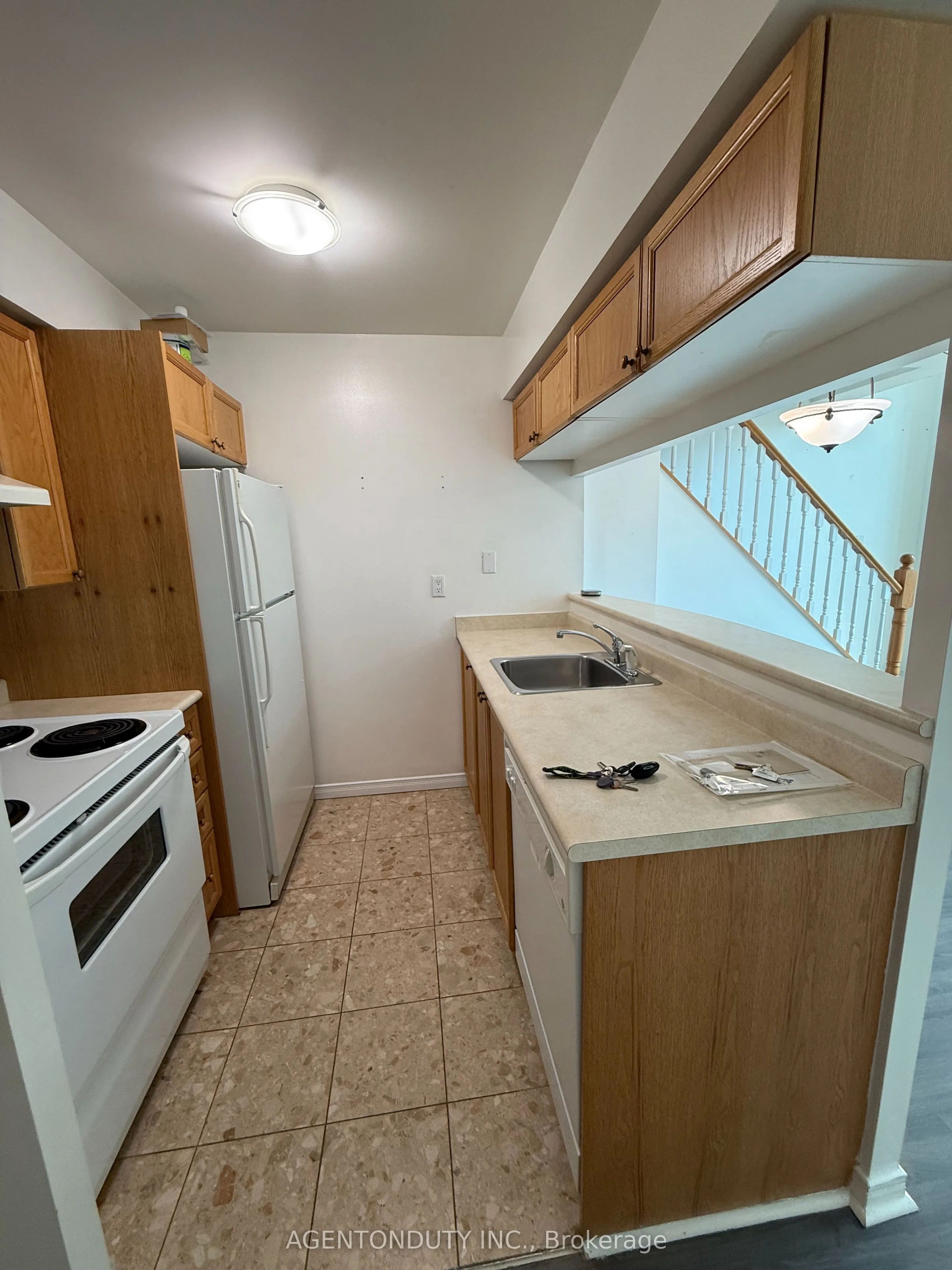 109 Front Street E, #529