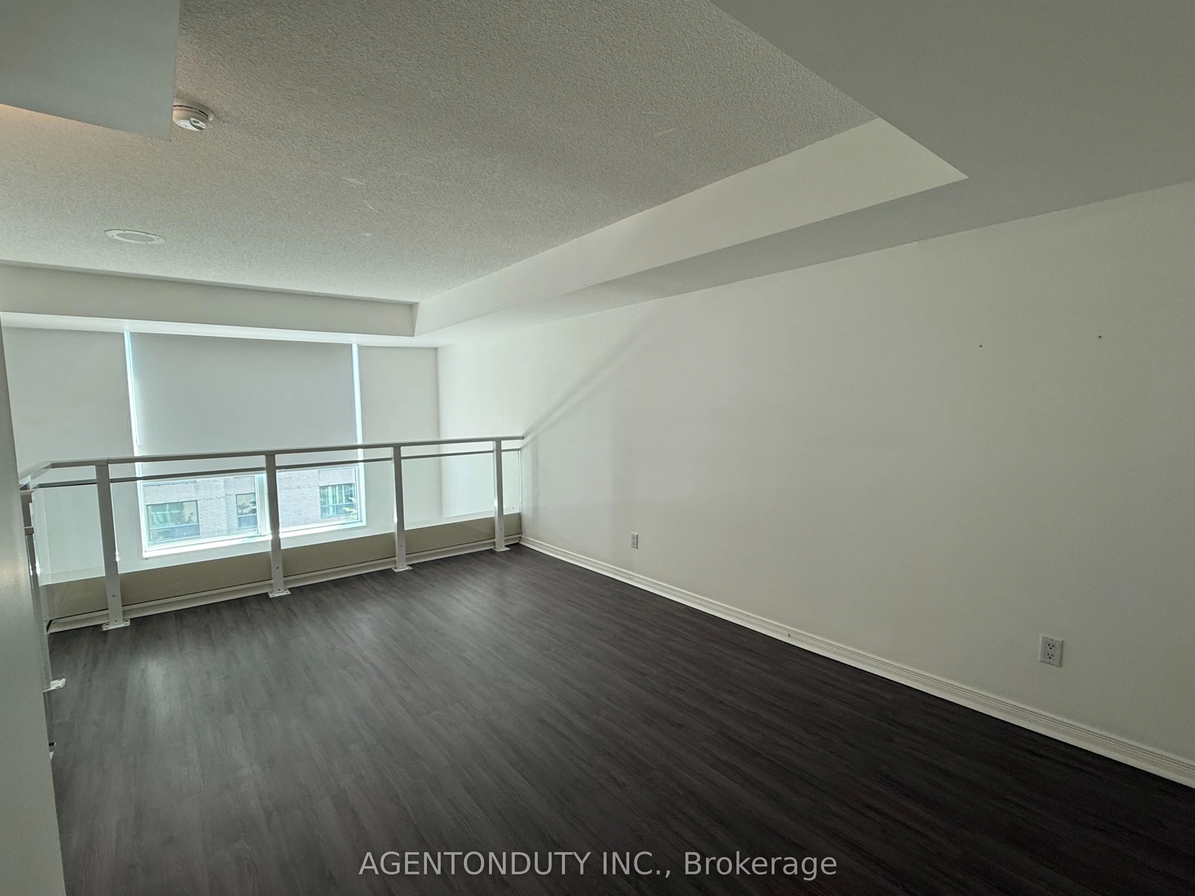 109 Front Street E, #529