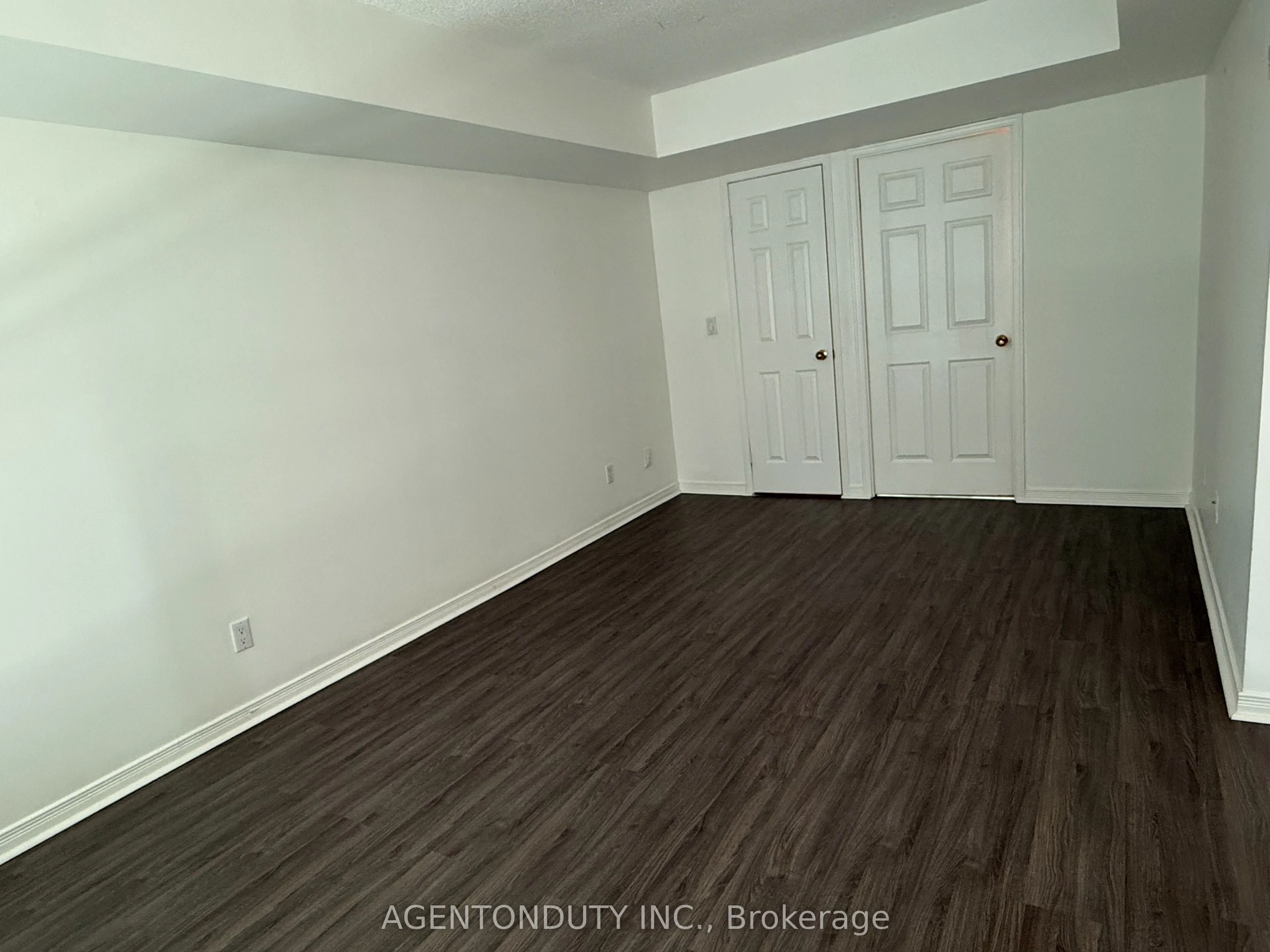109 Front Street E, #529