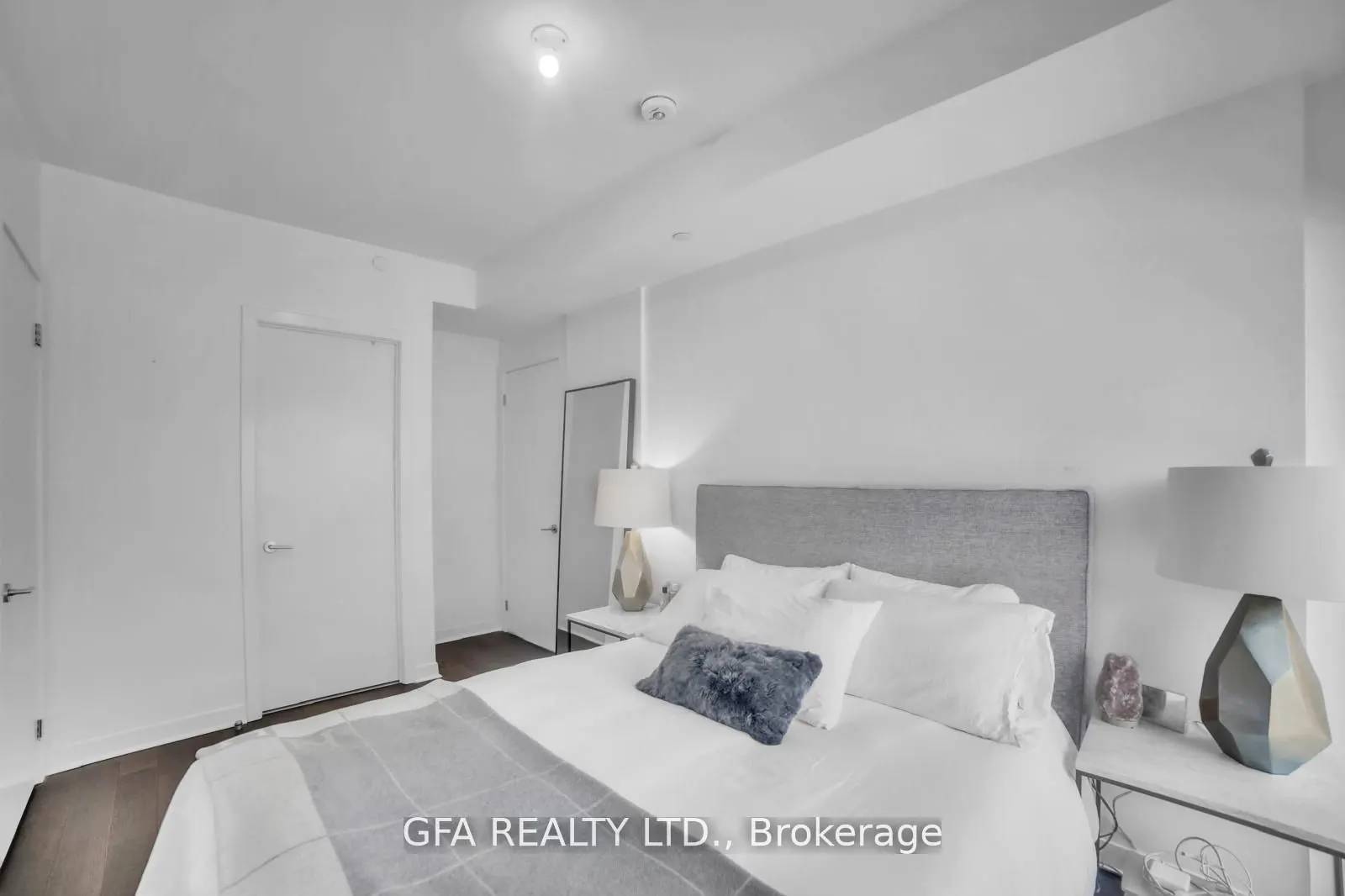 501 Adelaide Street W, #310
